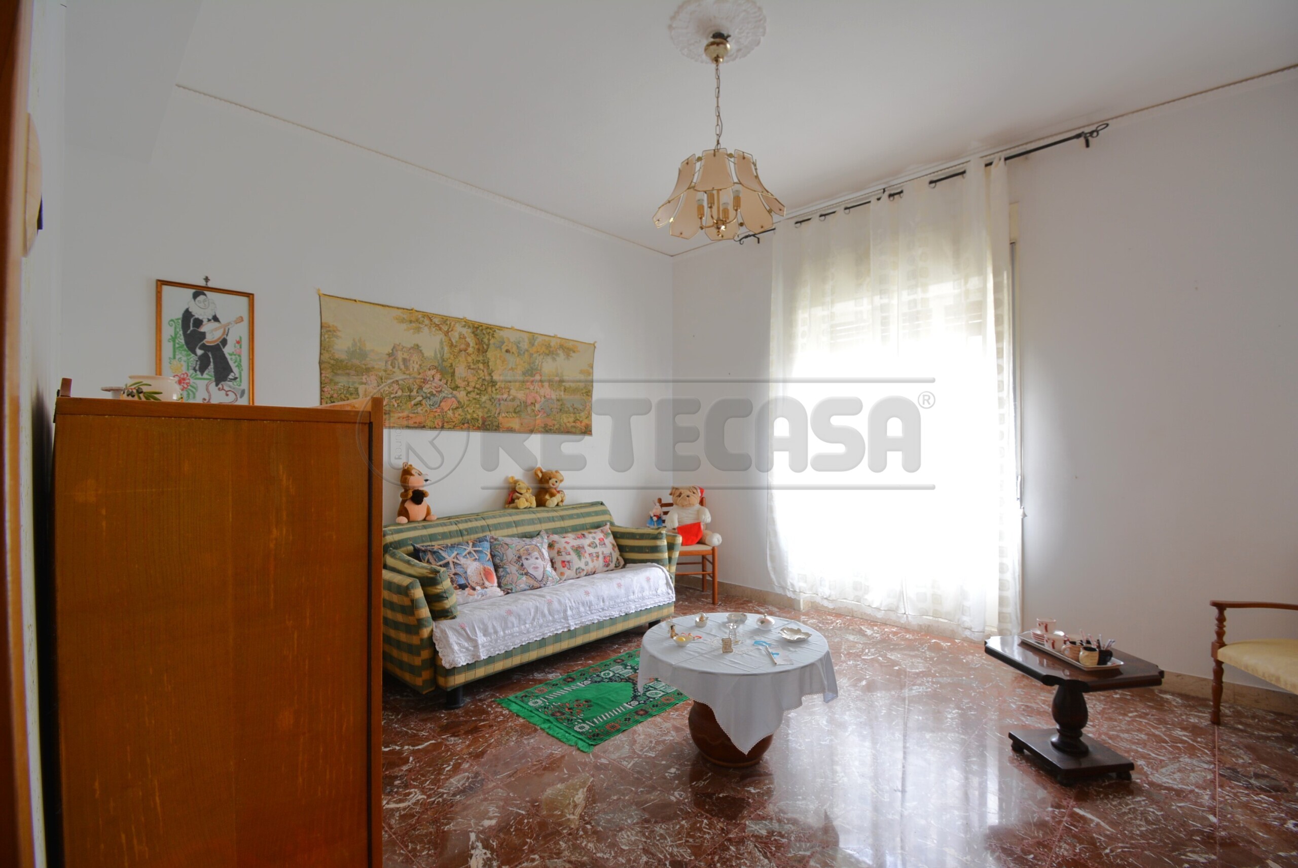 Trilocale da ristrutturare in via consolare pompea 7, Messina