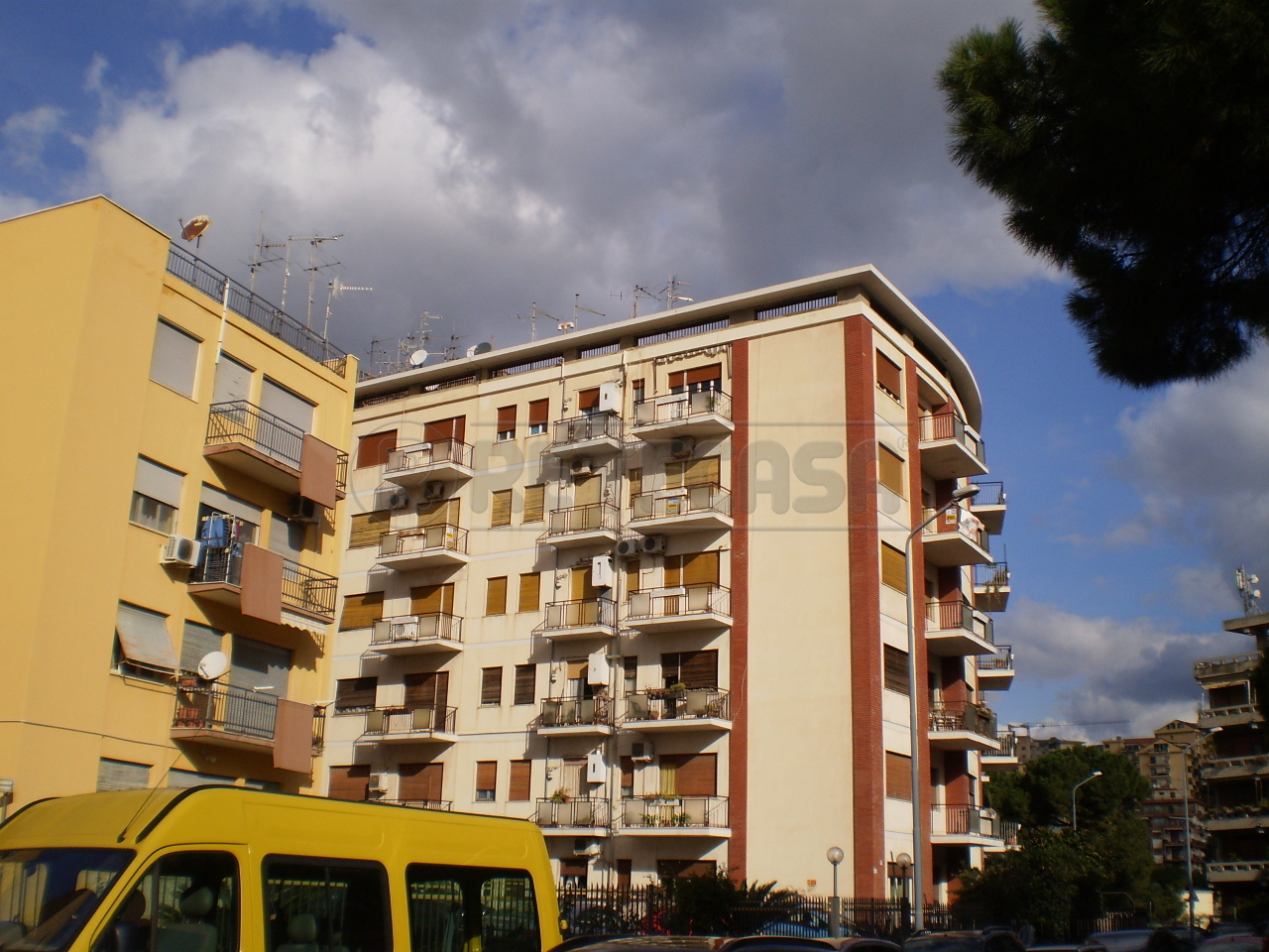 Quadrilocale in affitto in viale regina elena 125, Messina
