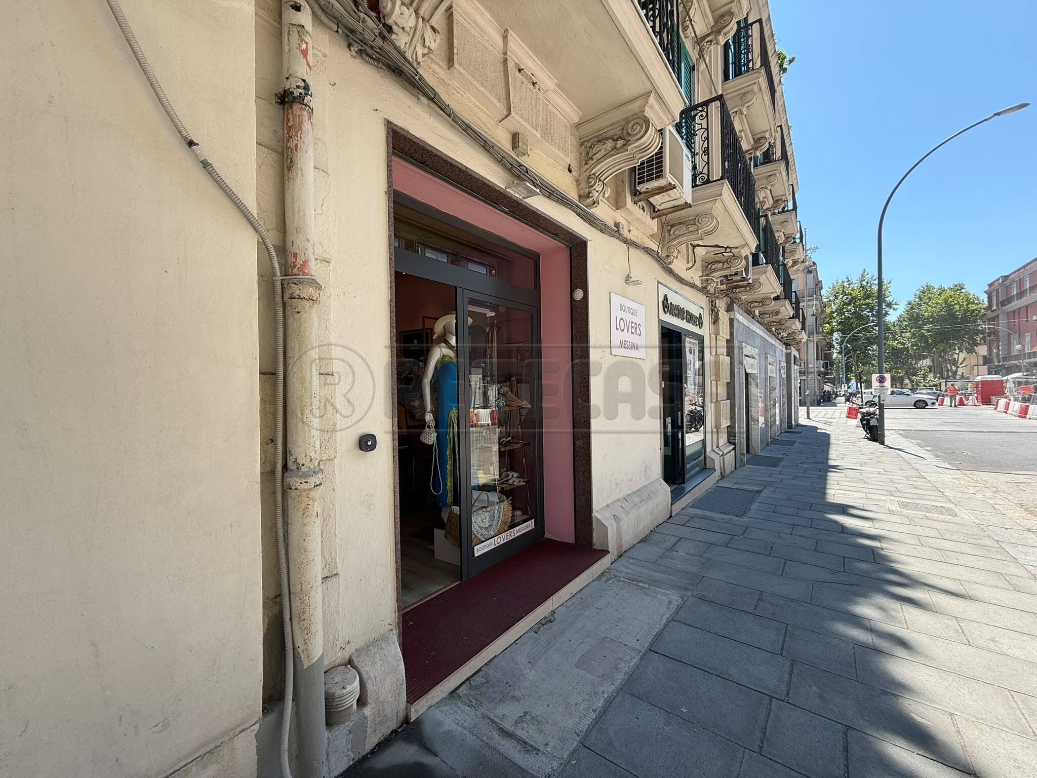 Locale commerciale in affitto in via santa cecilia 140, Messina