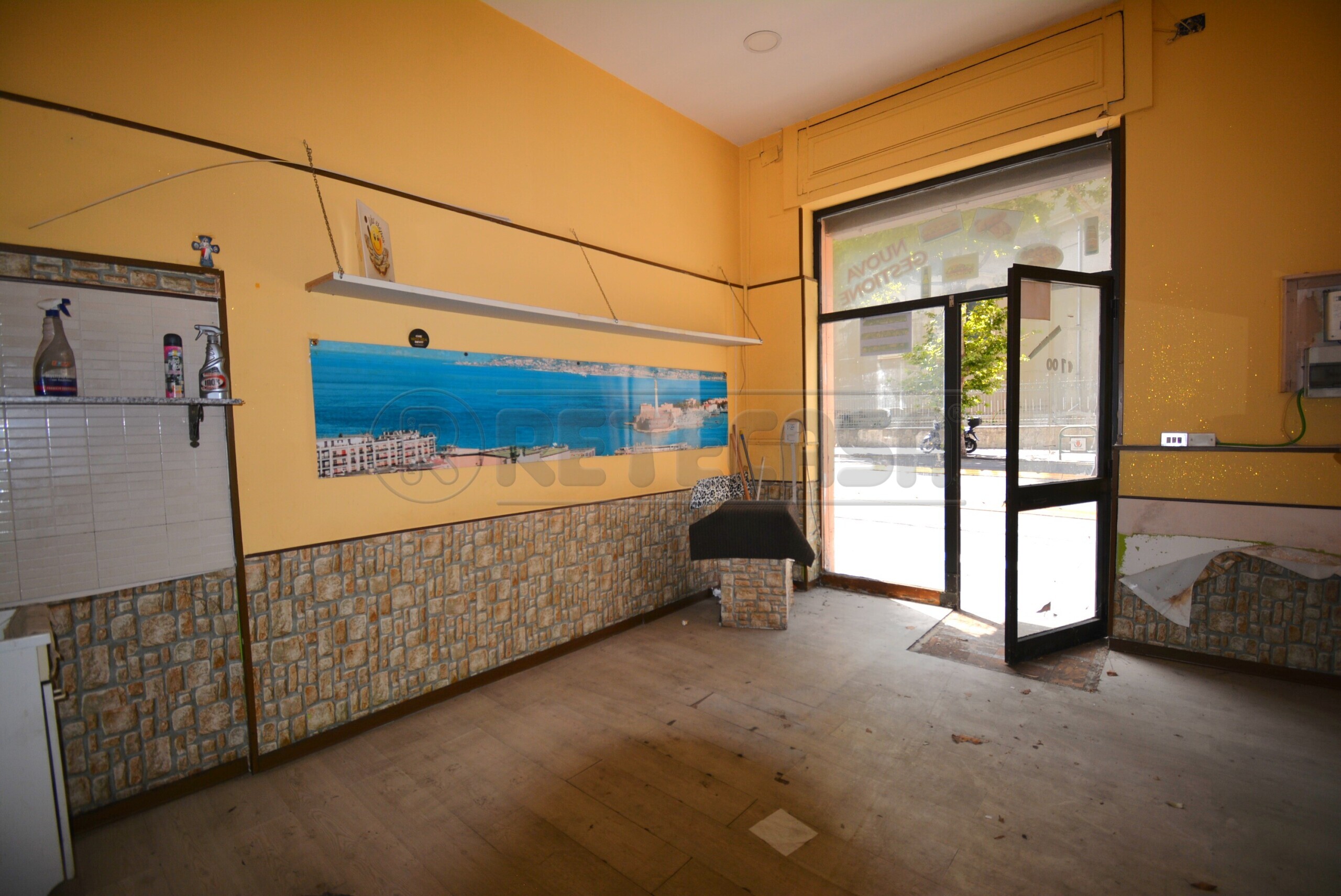 Locale commerciale da ristrutturare in corso cavour 164, Messina