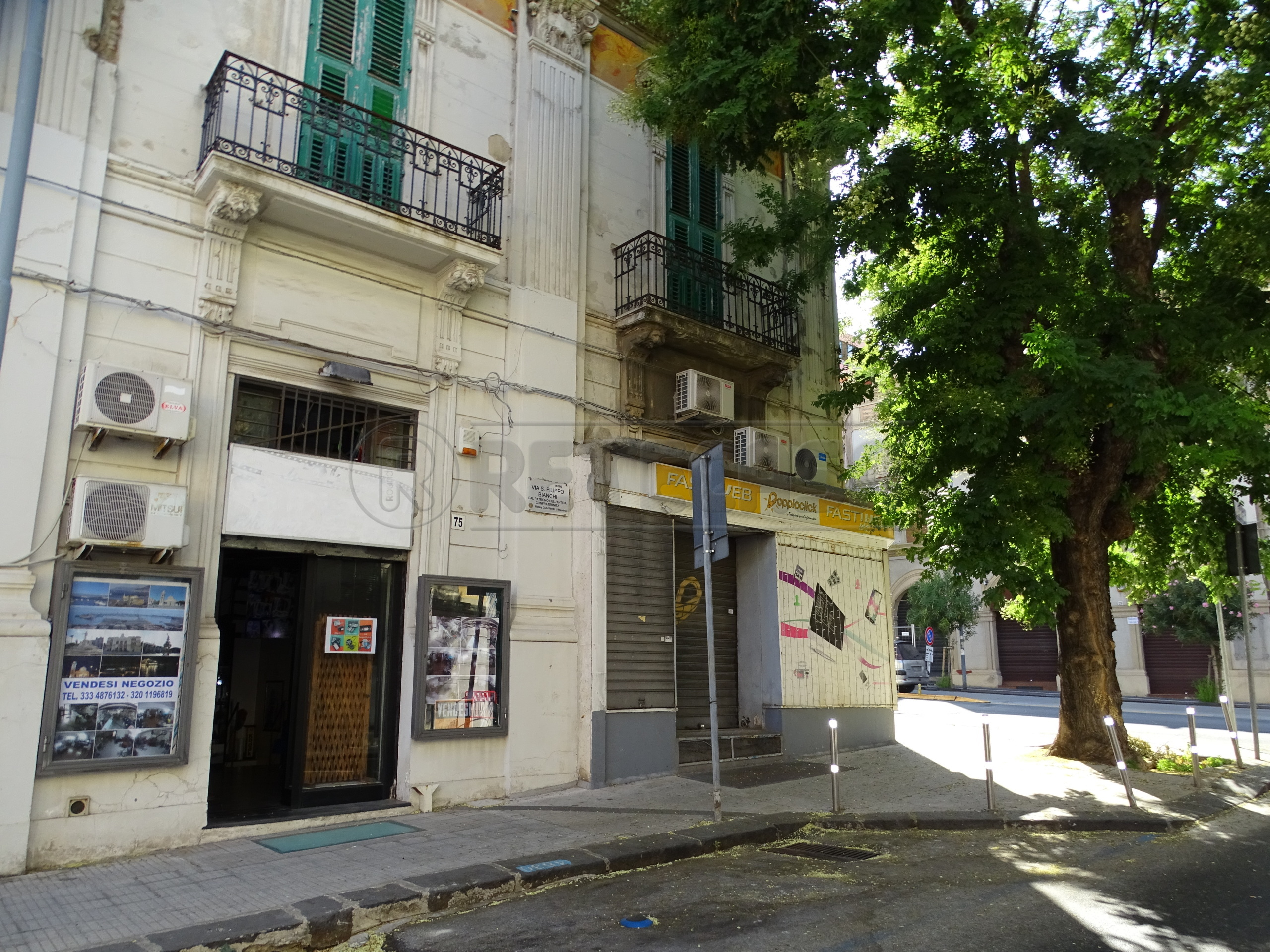 Locale commerciale in vendita in via san filippo bianchi 75, Messina