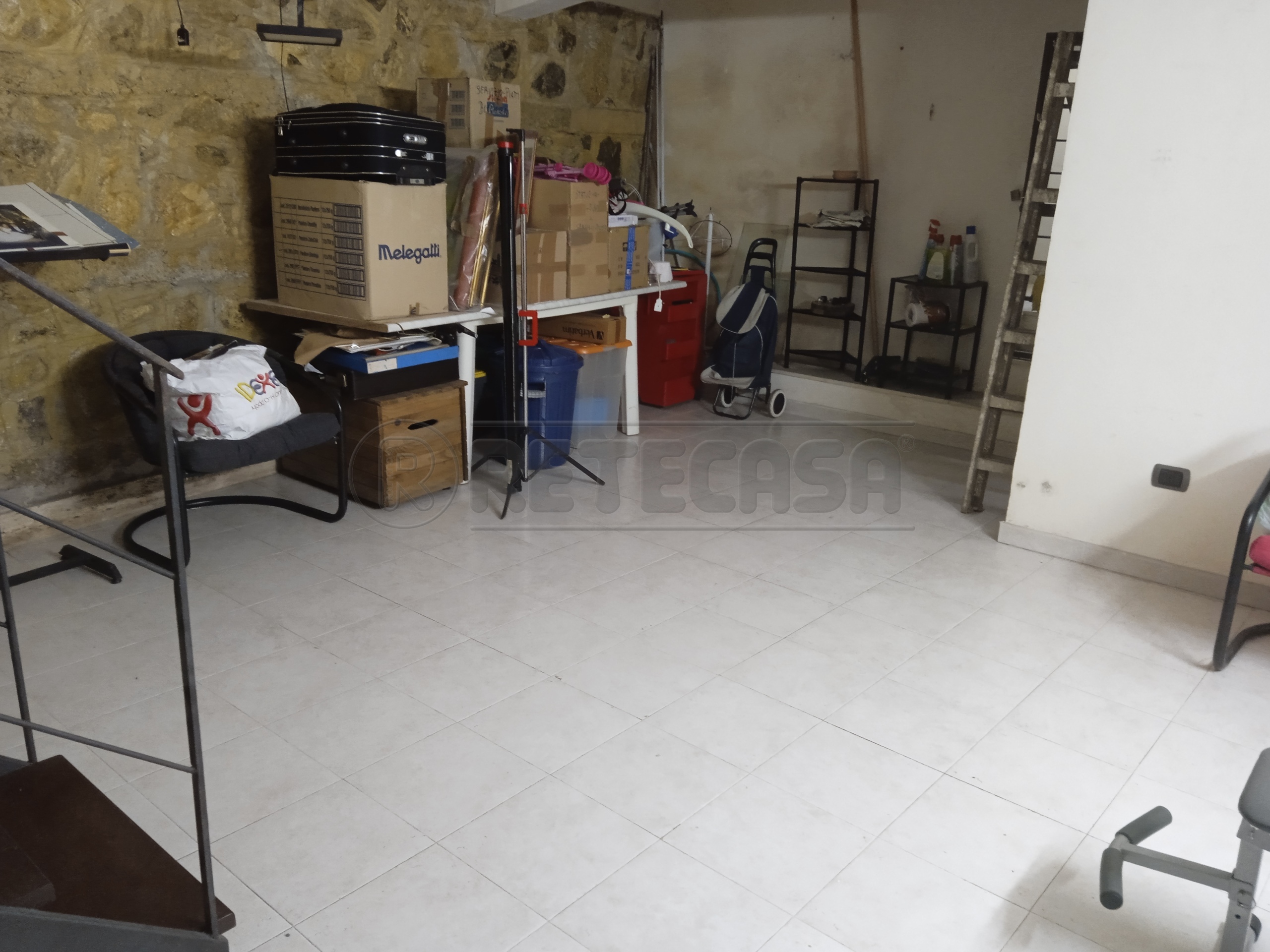 Locale commerciale in vendita in via san filippo bianchi 75, Messina