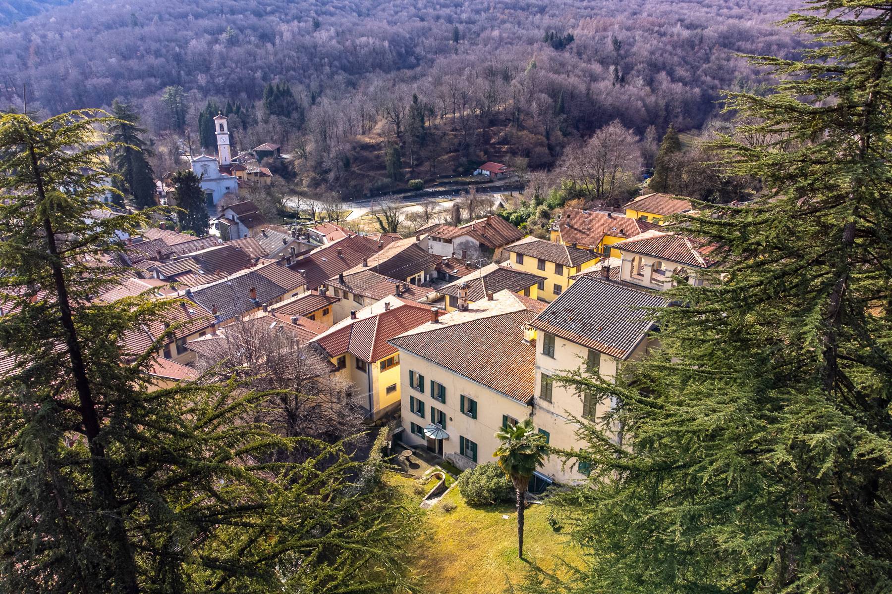 Villa in vendita a Castello Cabiaglio