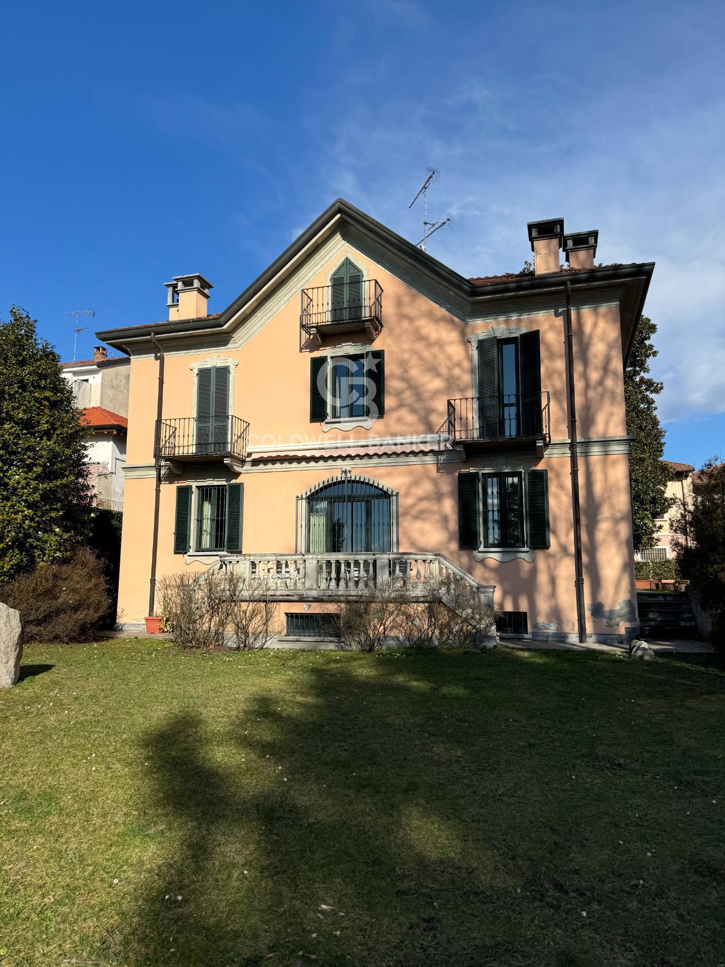 Villa in vendita a Sesto Calende, Sesto Calende zona San Giorgio via alla piana