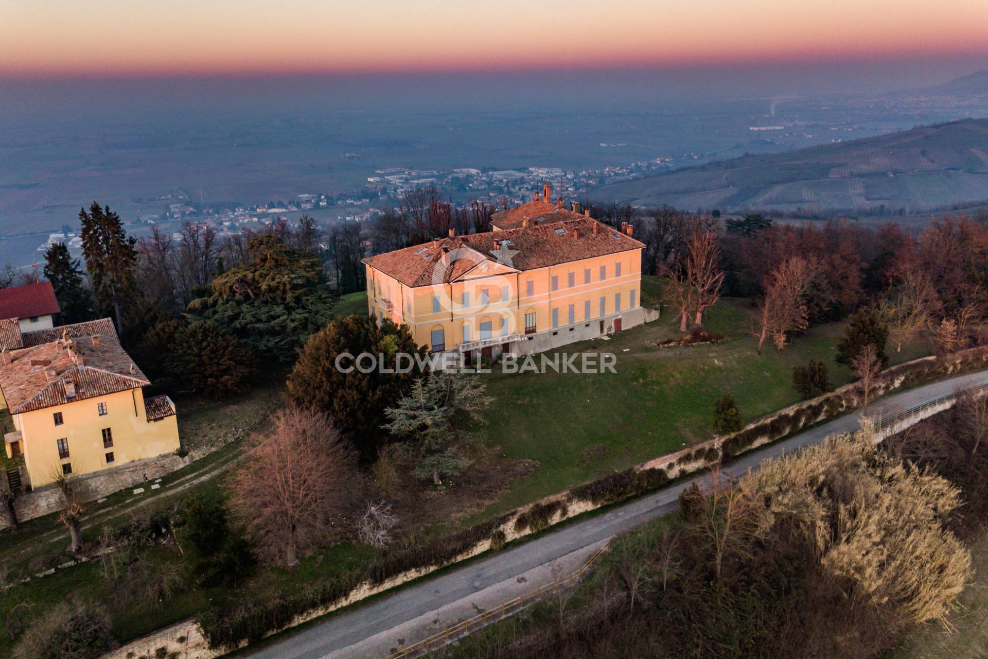 Castello in vendita a Santa Giuletta