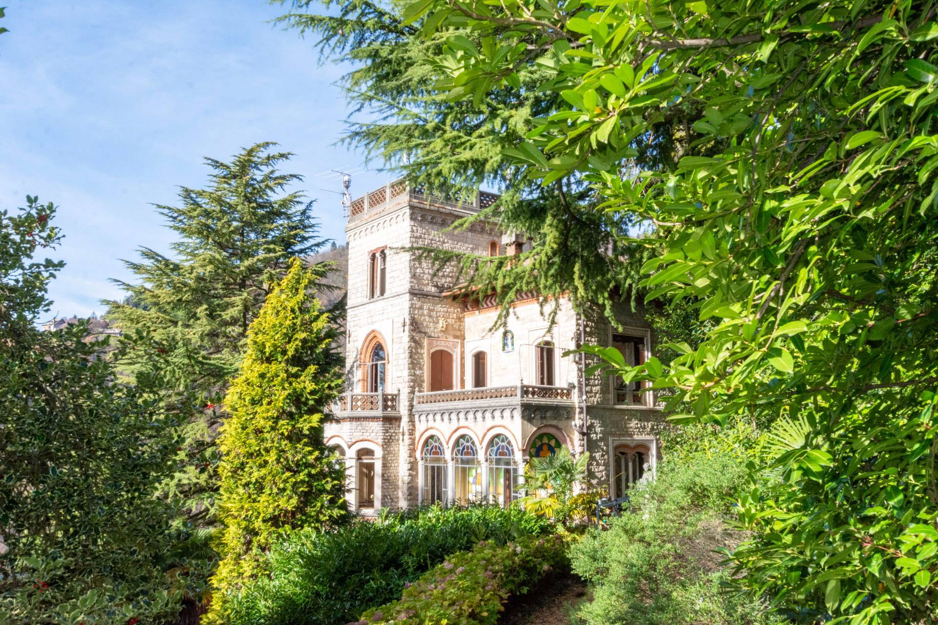 Villa in vendita a Varese