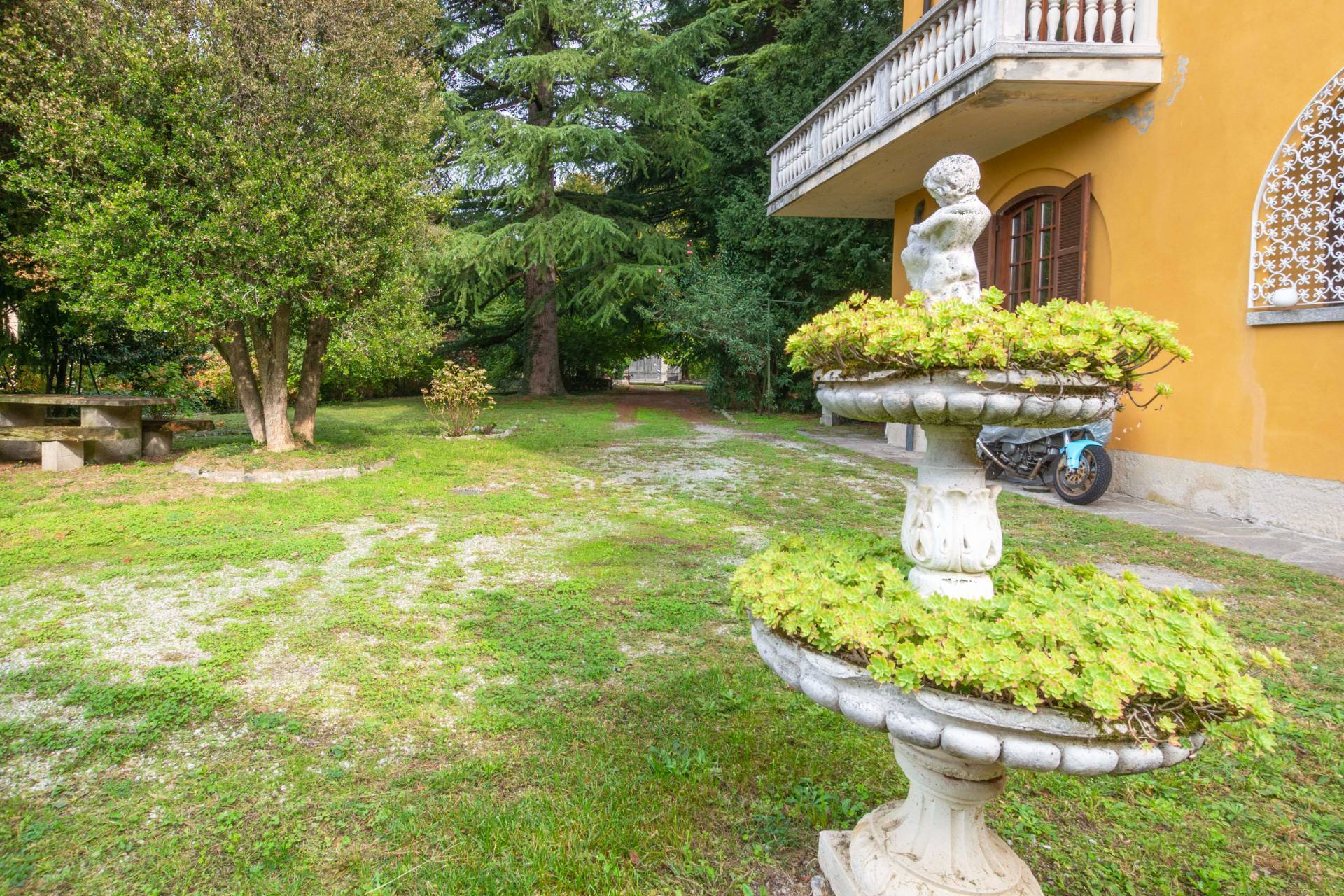 Villa in vendita a Eupilio