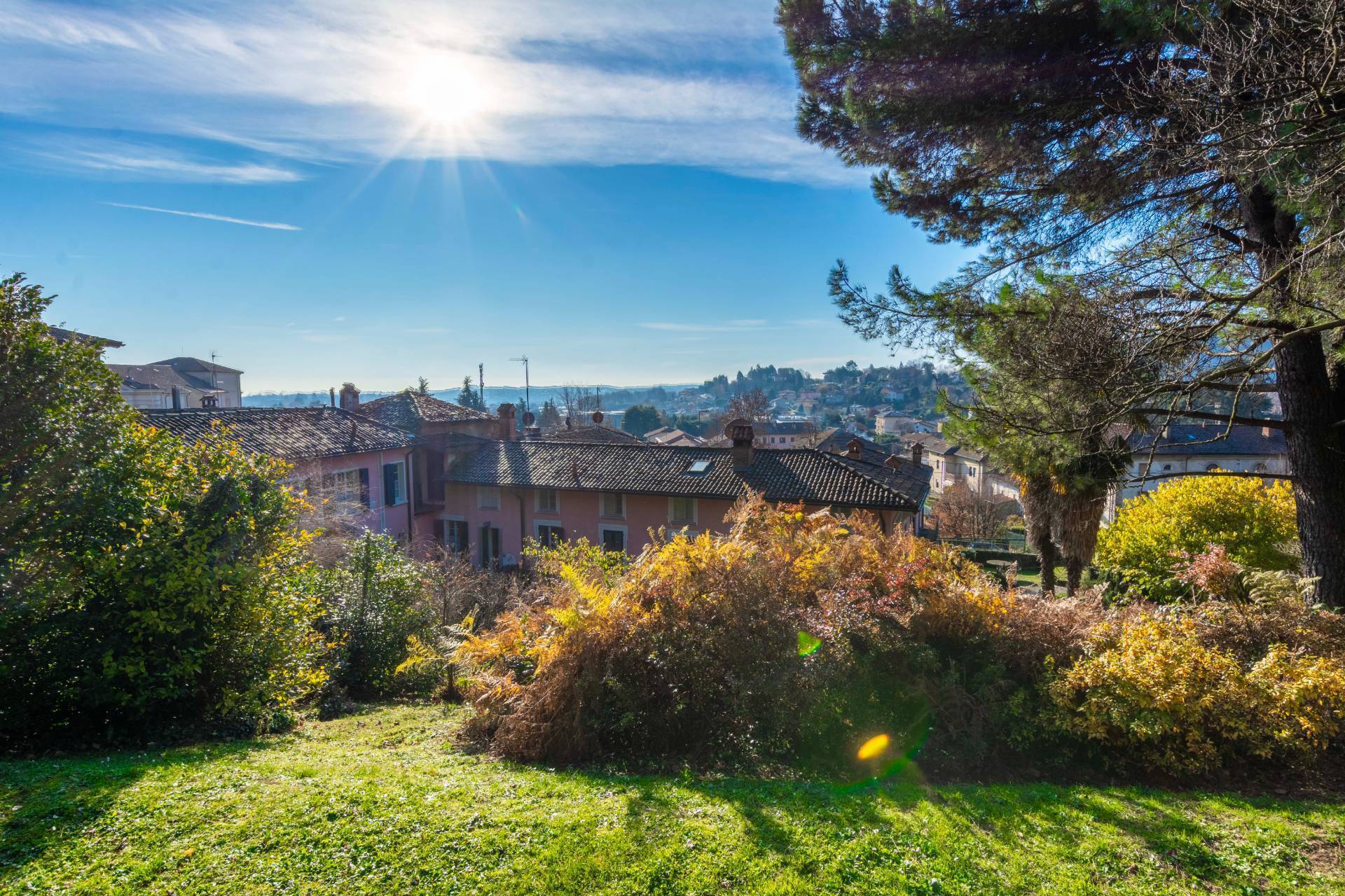 Villa in vendita a Albese con Cassano
