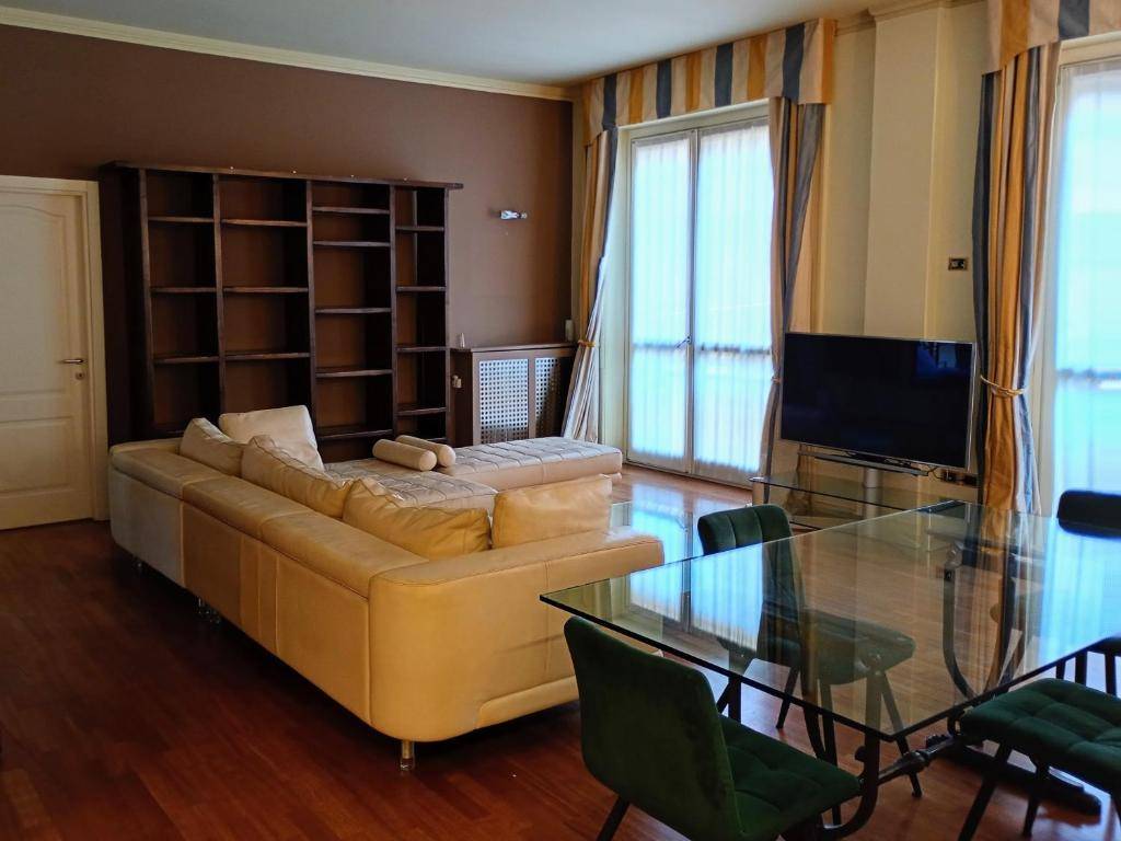 Appartamento in affitto a Milano, Milano-Zona Brera Via Garibaldi