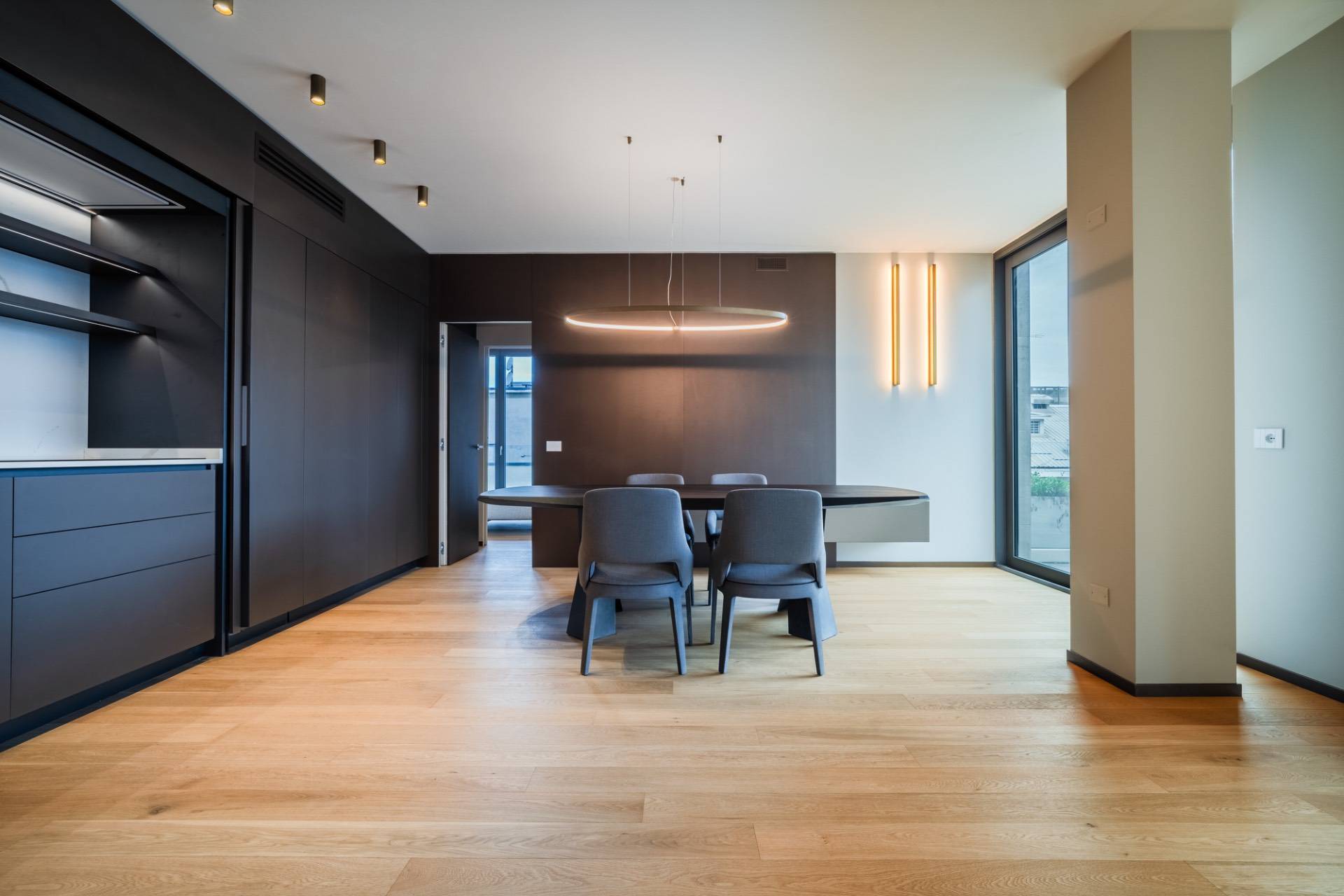 Appartamento in vendita a Milano, Milano-Repubblica Stazione Centrale