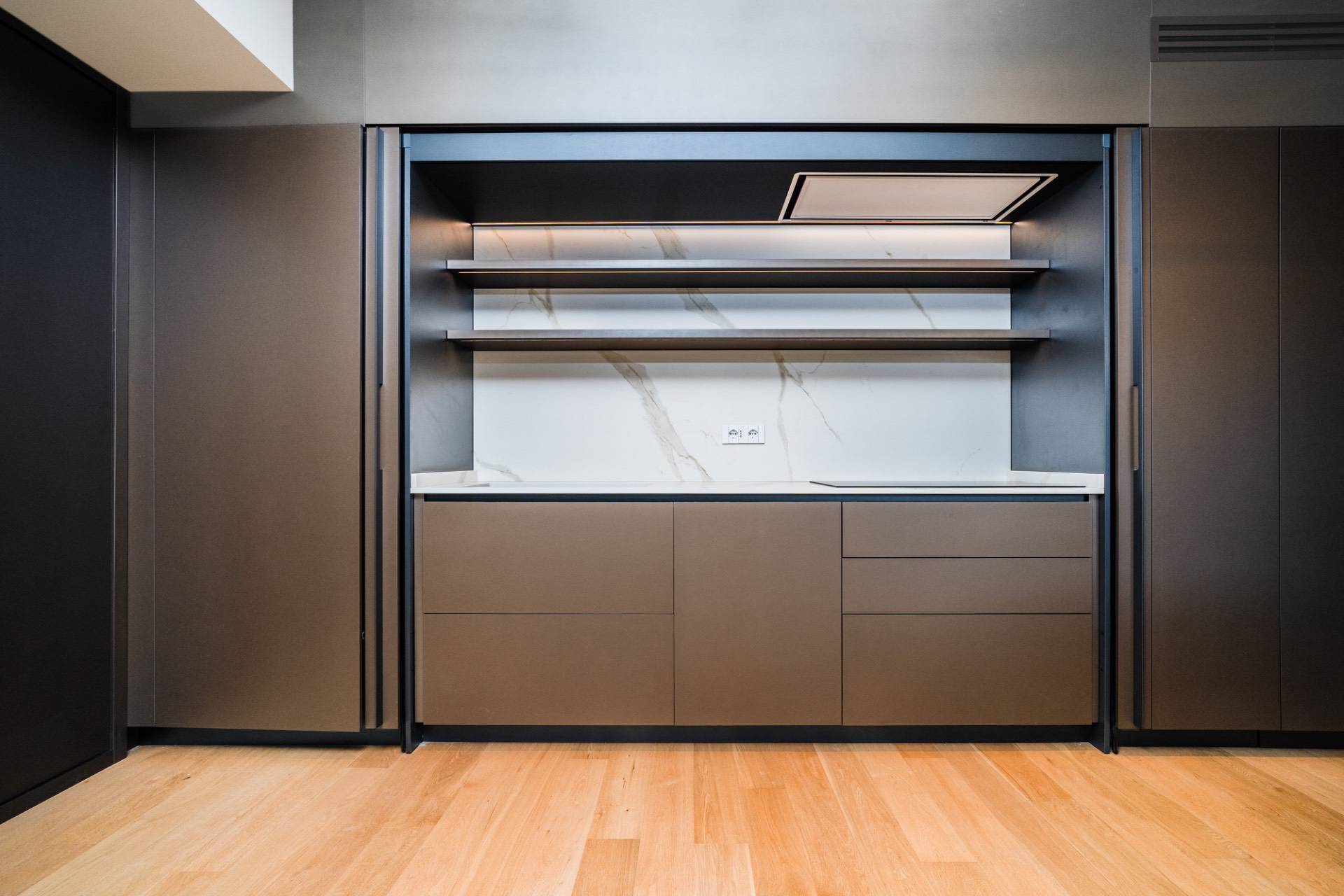 Appartamento in vendita a Milano, Milano-Repubblica Stazione Centrale