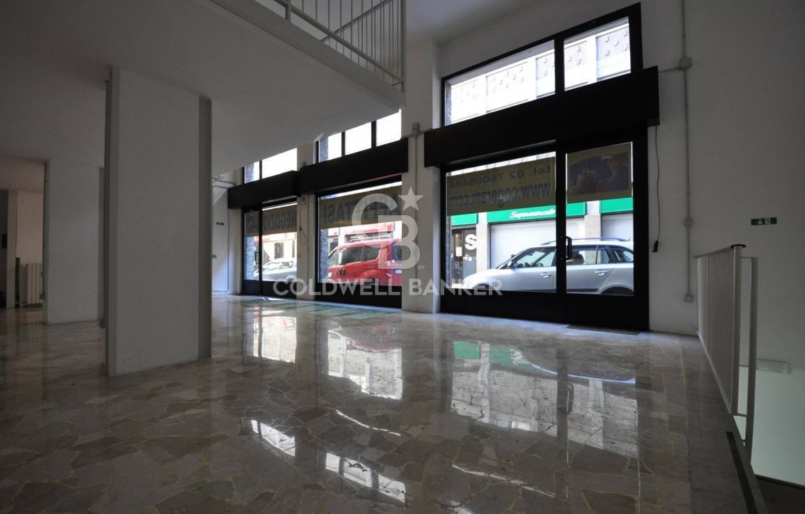 Locale commerciale in affitto a Milano, Centro Storico