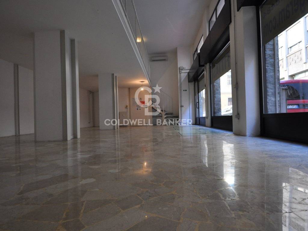 Locale commerciale in affitto a Milano, Centro Storico