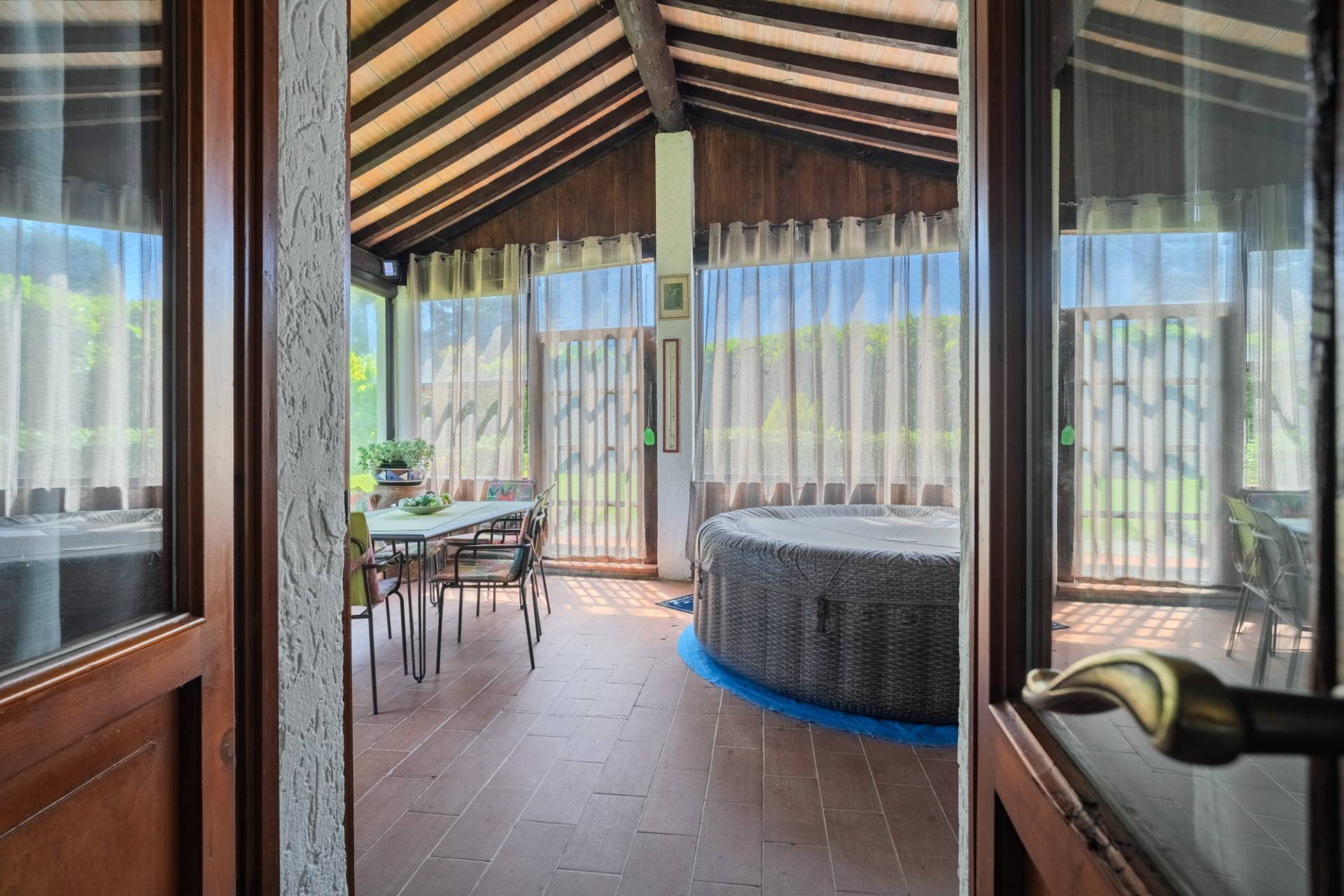 Villa in vendita a Castana