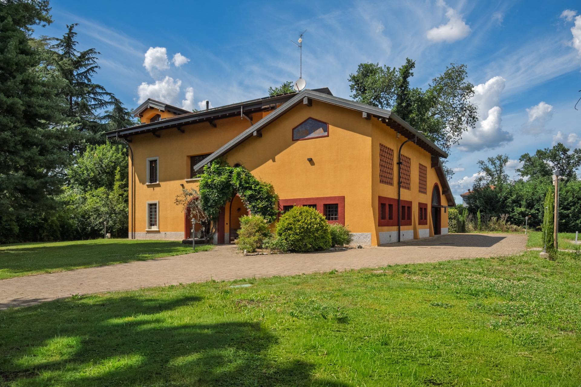 Villa in vendita a Samarate