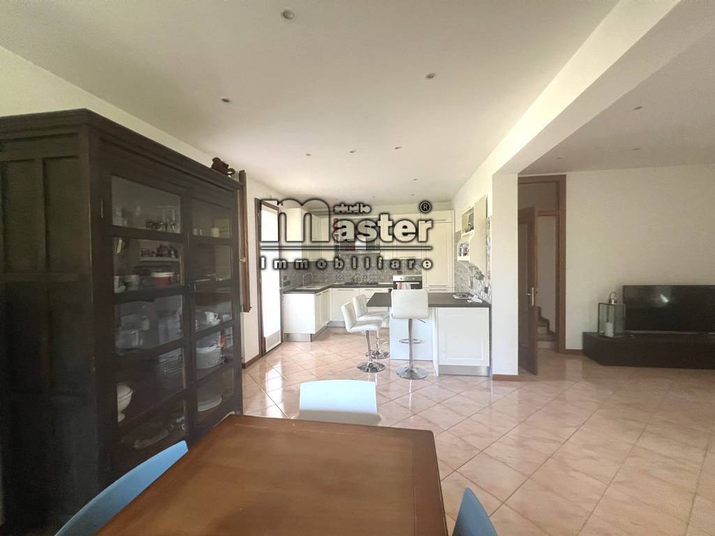 Villa in vendita a Paese, Centro