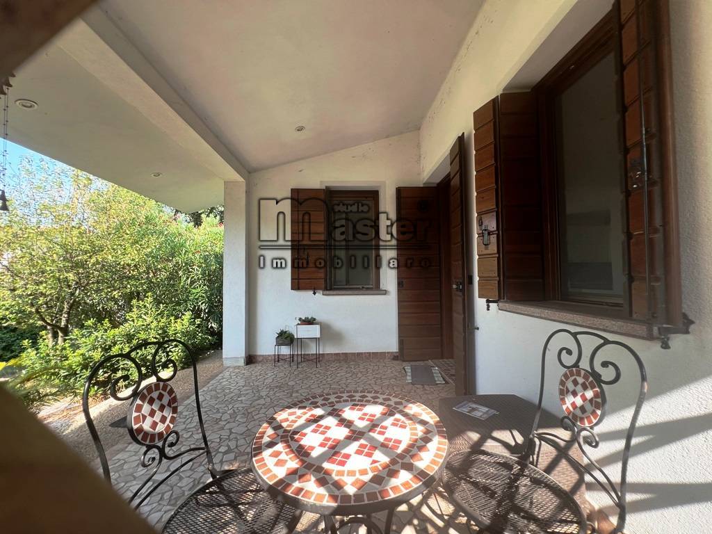 Villa in vendita a Paese, Centro