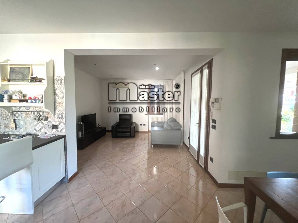 Villa in vendita a Paese, Centro