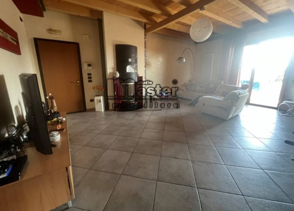 Appartamento 3 camere in vendita a Paese, Castagnole