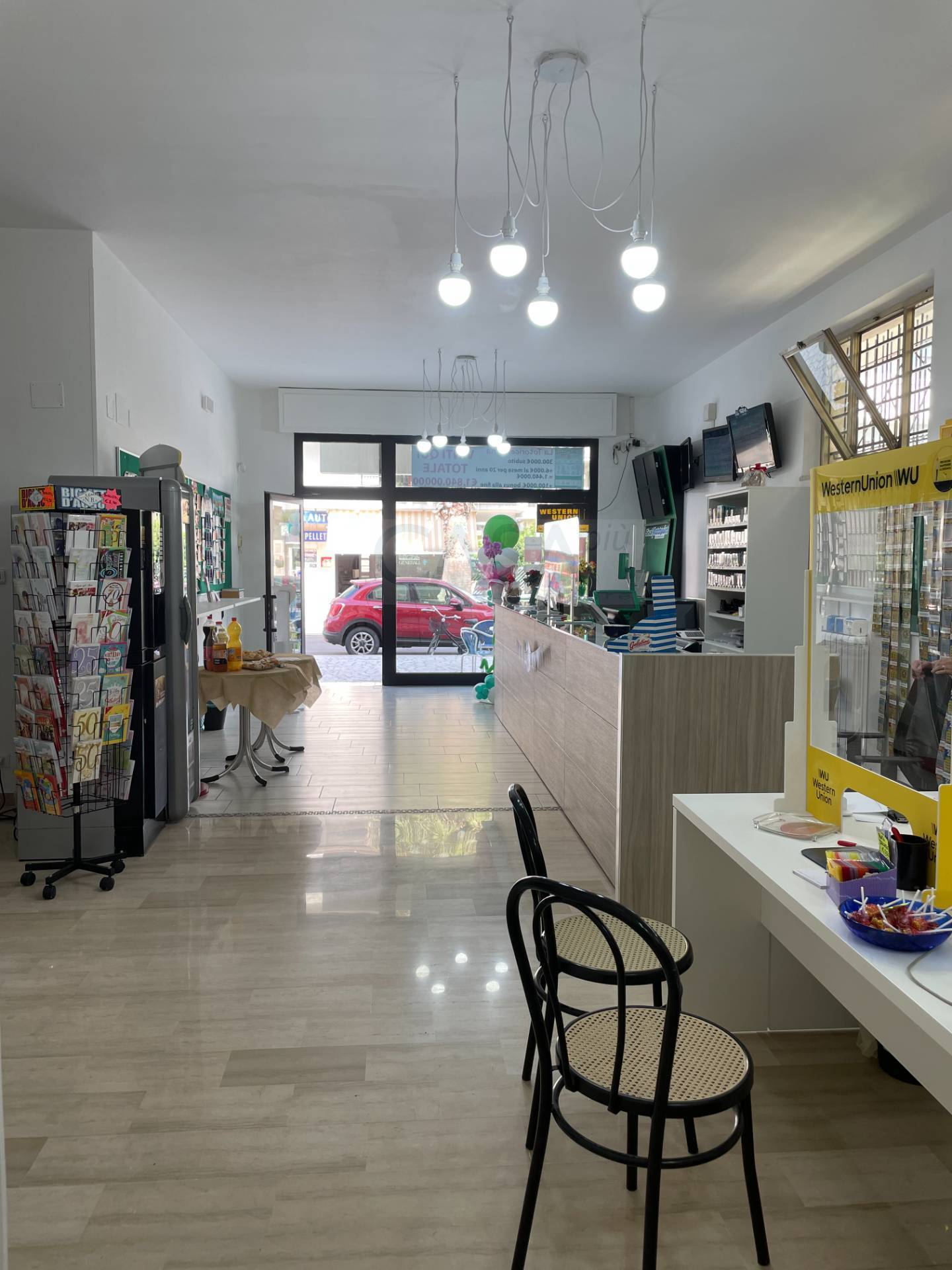 Attivit commerciale in vendita a Alba Adriatica