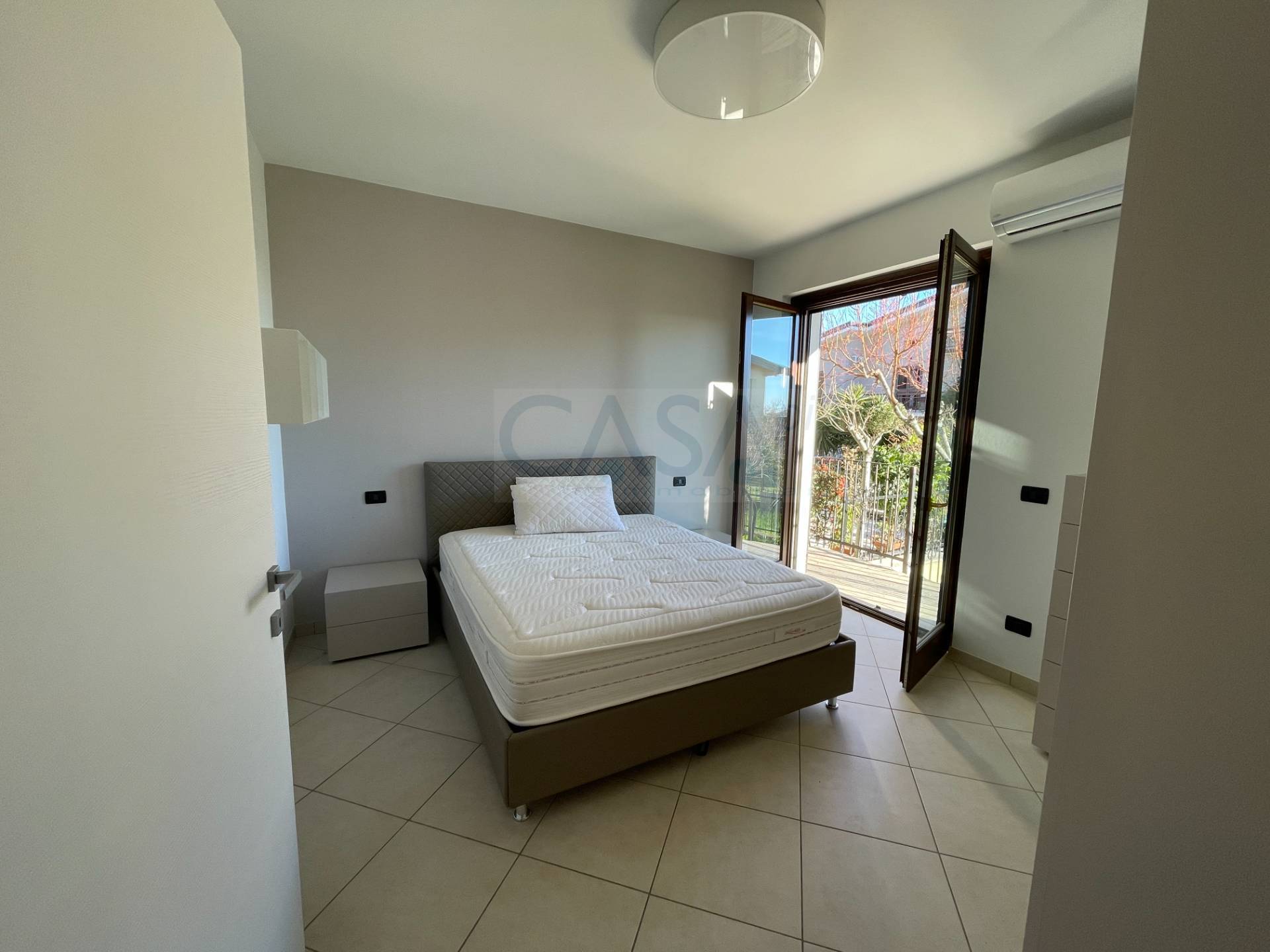 Appartamento in vendita a Nereto, Parignano