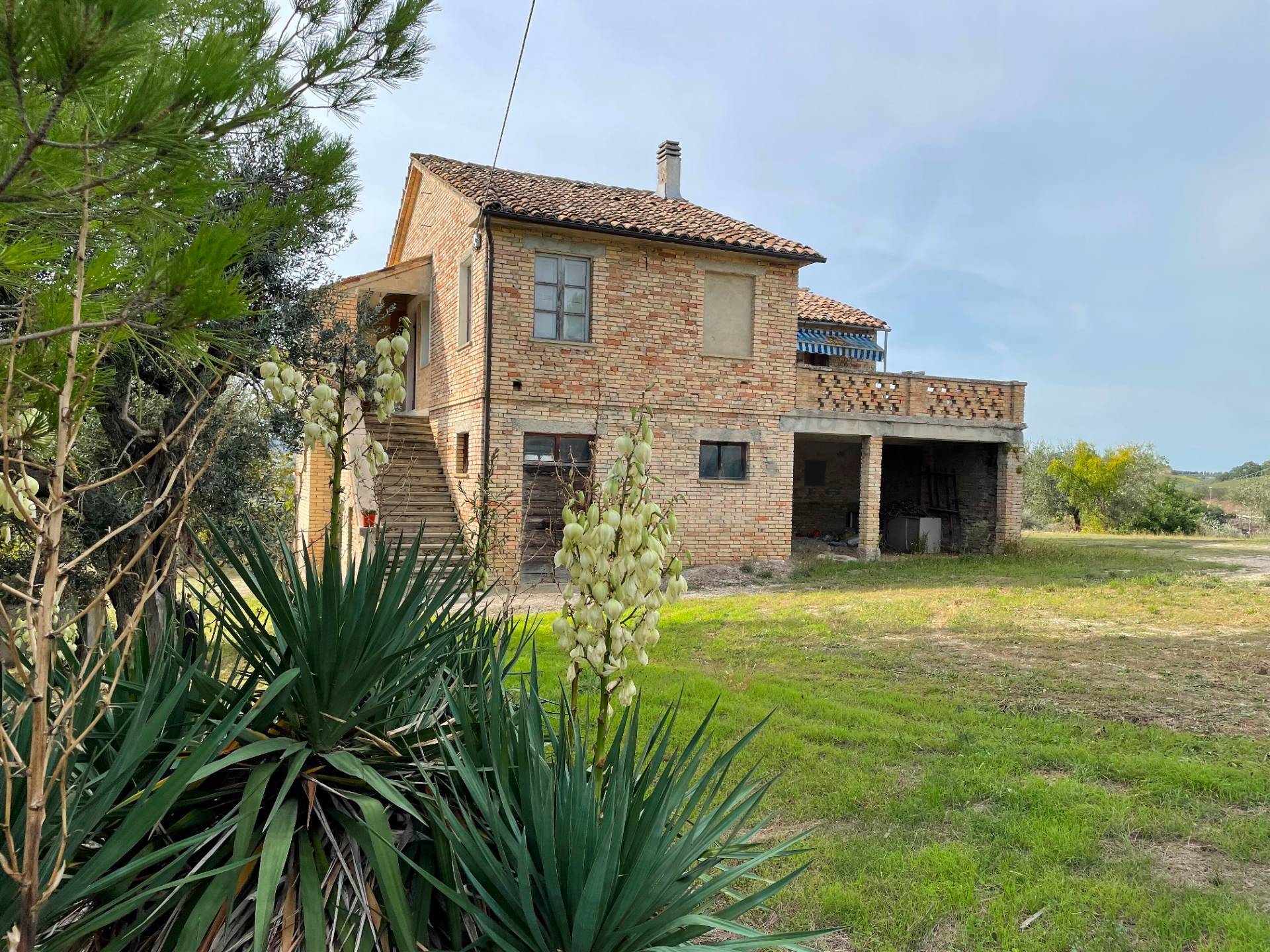 Rustico in vendita a Monsampolo del Tronto, Monsampolo
