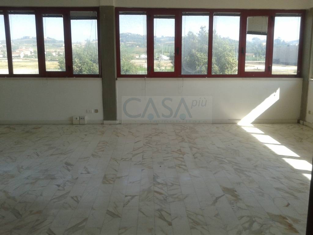 Capannone in vendita a Monsampolo del Tronto, Stella di Monsampolo