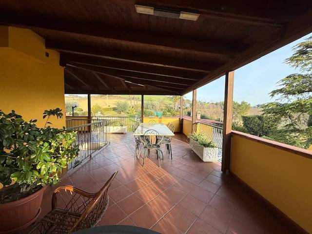 Villa in vendita a Monsampolo del Tronto, Monsampolo