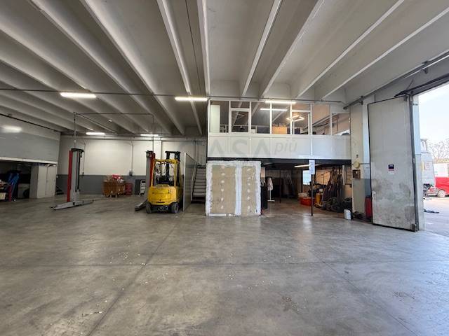 Capannone in vendita a Martinsicuro