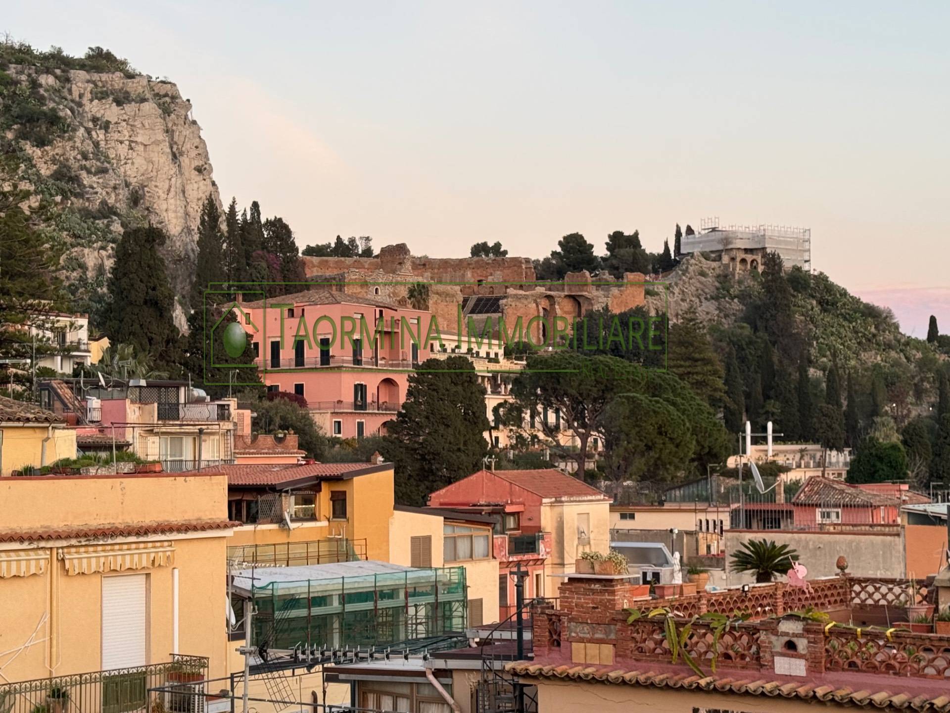 Appartamento in vendita a Taormina