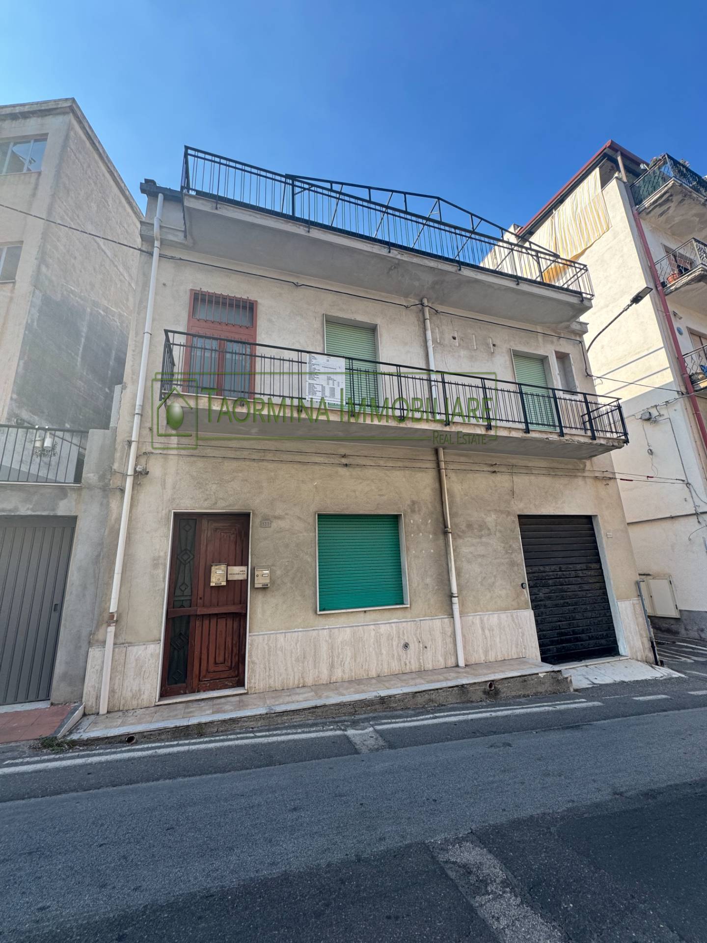 Casa singola in vendita a Giardini-Naxos, Giardini