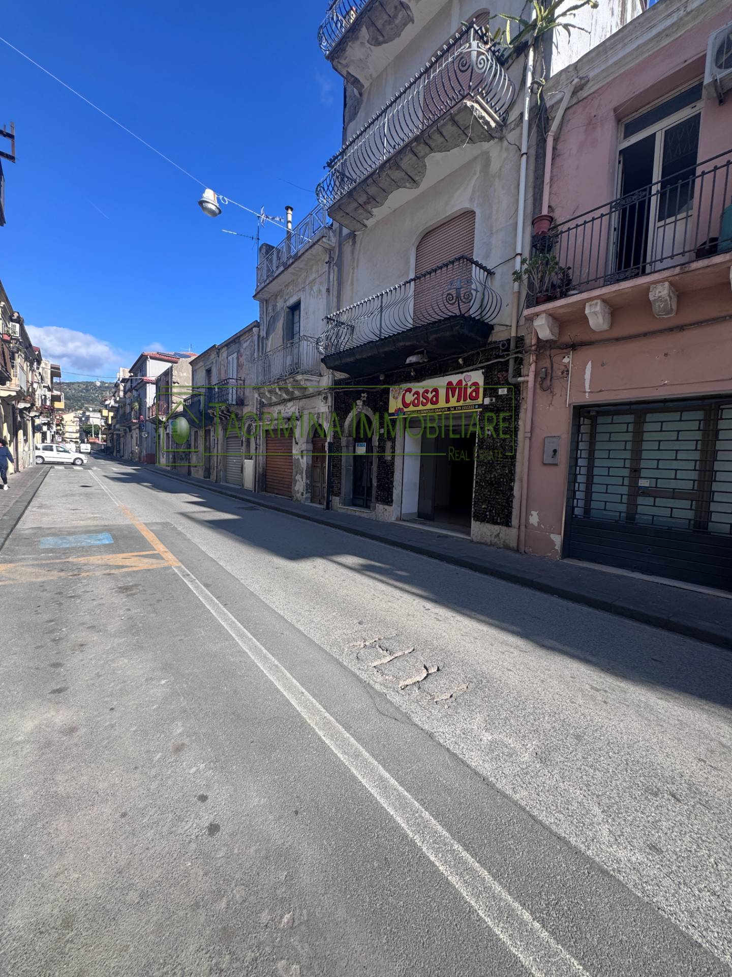 Locale commerciale in vendita a Gaggi, Gaggi