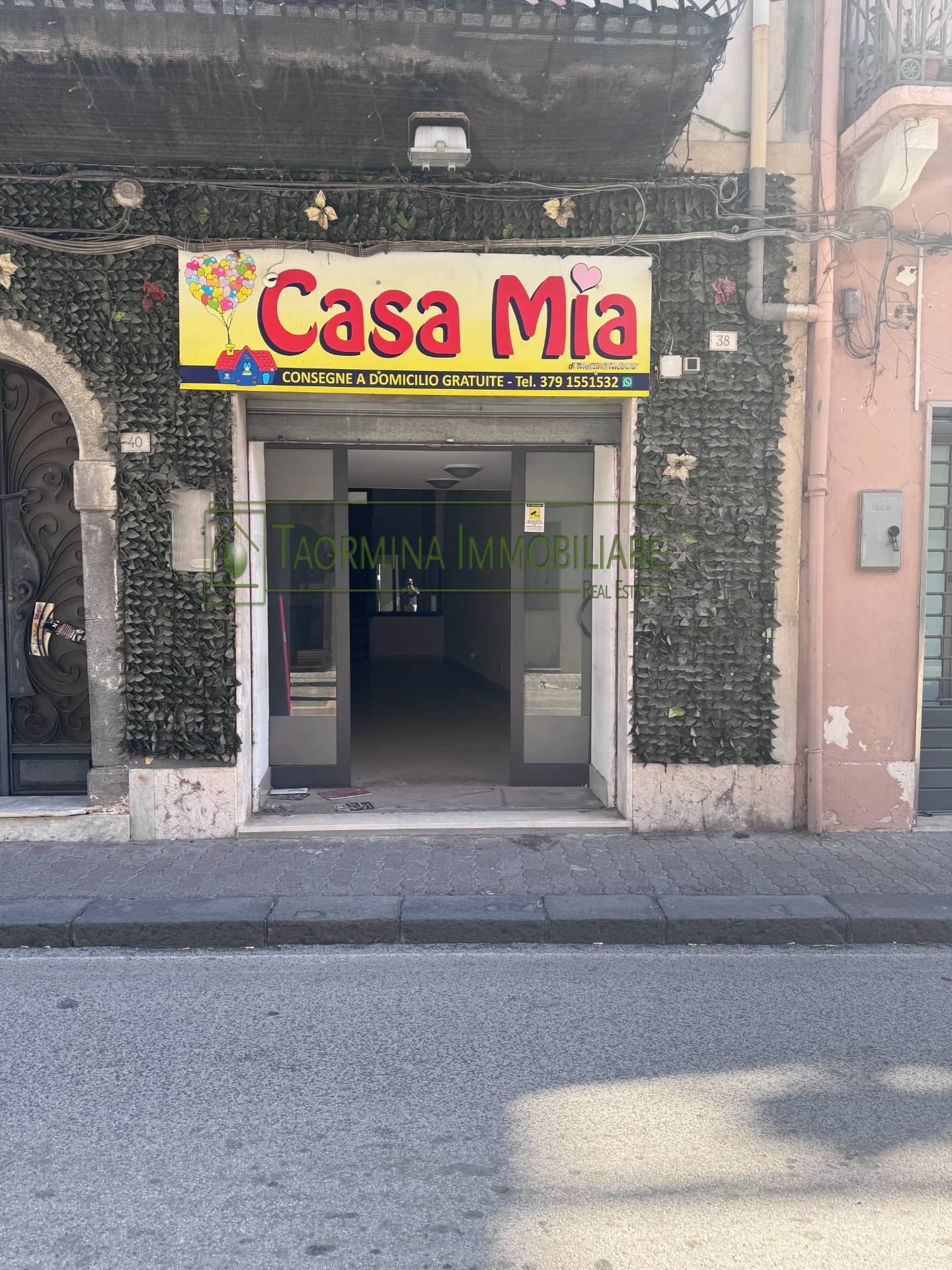 Locale commerciale in vendita a Gaggi, Gaggi