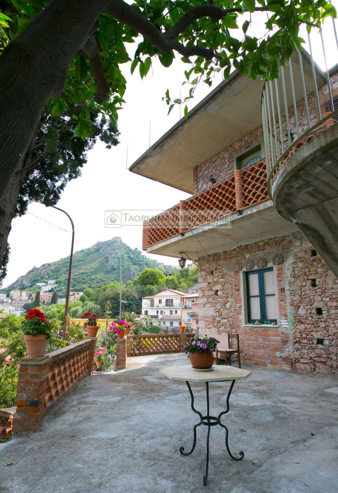 Villa in vendita a Taormina, Fontana Vecchia