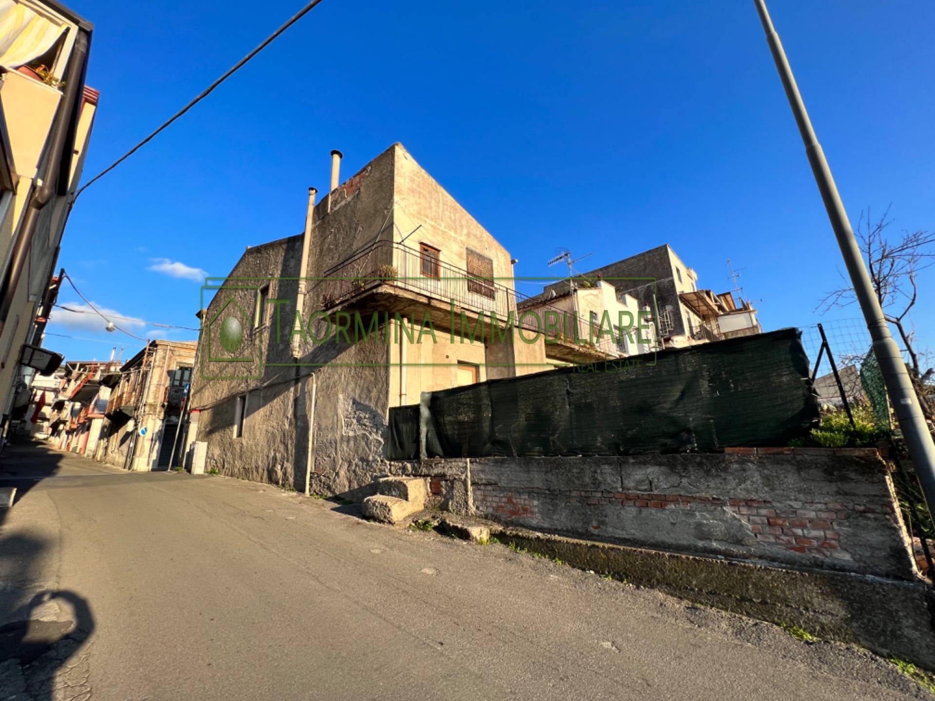 Casa singola in vendita a Gaggi, Gaggi