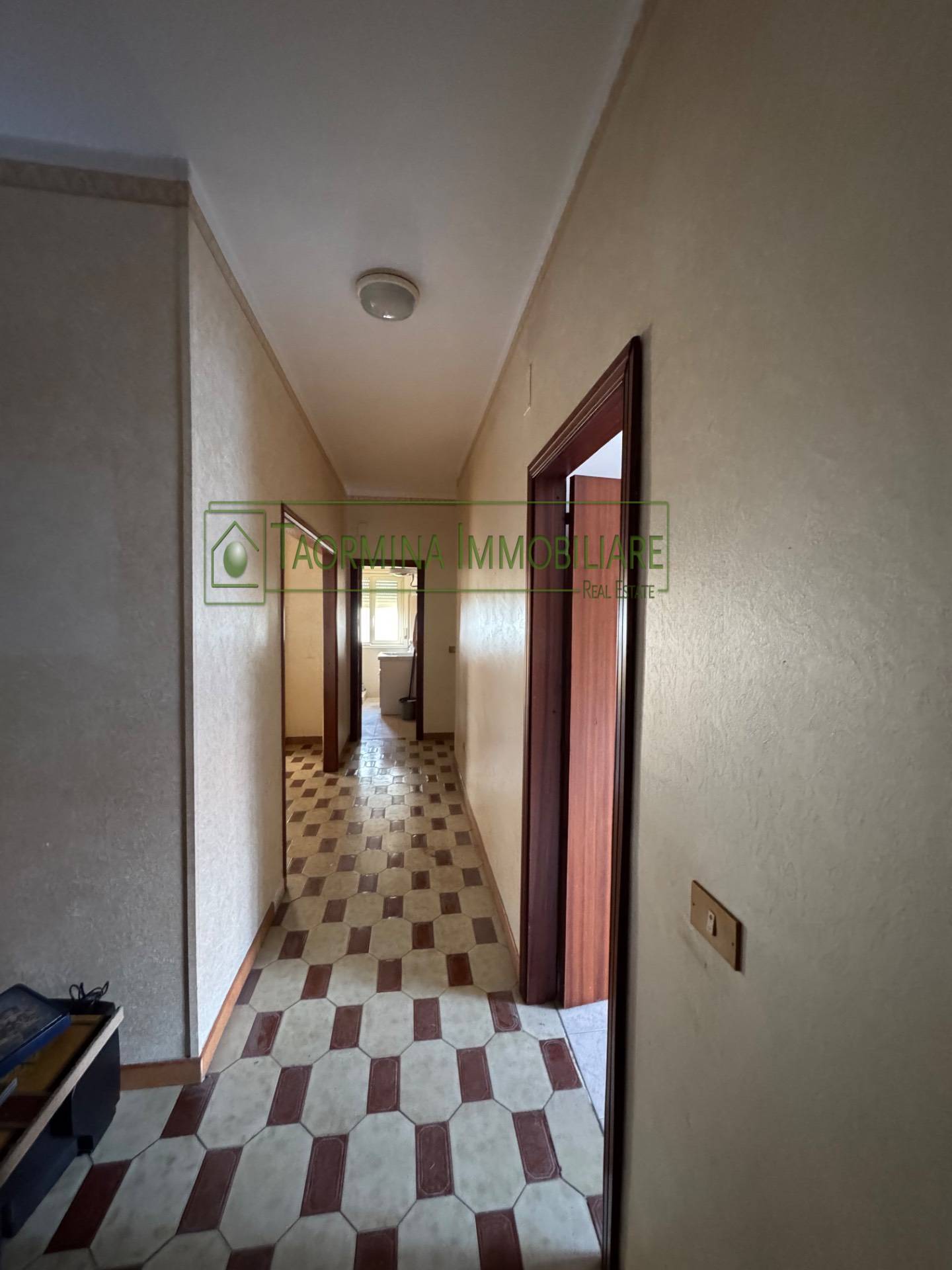 Appartamento in vendita a Gaggi, Gaggi