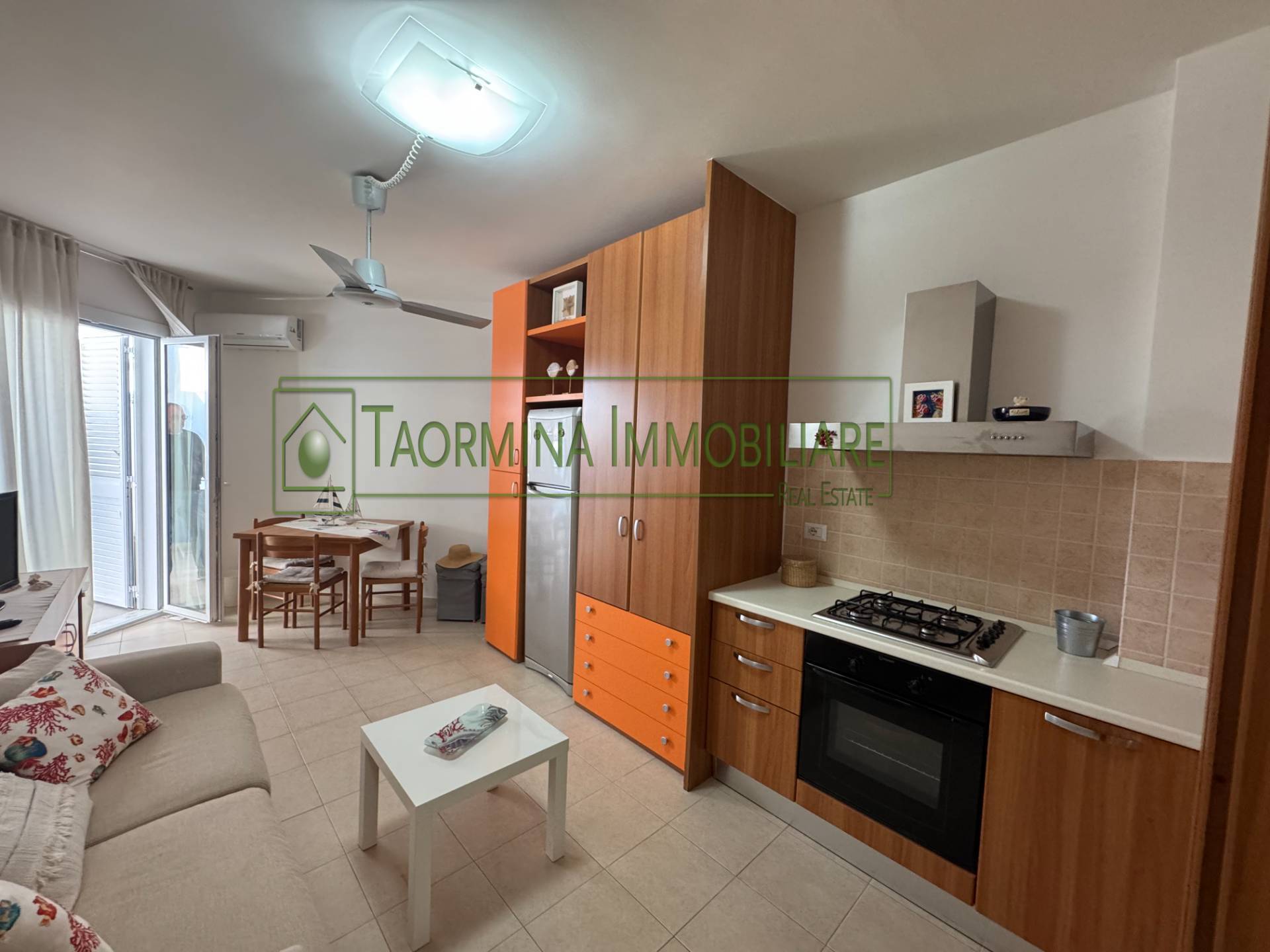 Appartamento in affitto a Giardini-Naxos, Giardini