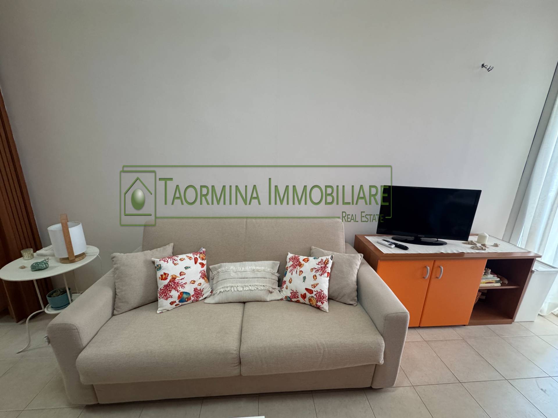 Appartamento in affitto a Giardini-Naxos, Giardini