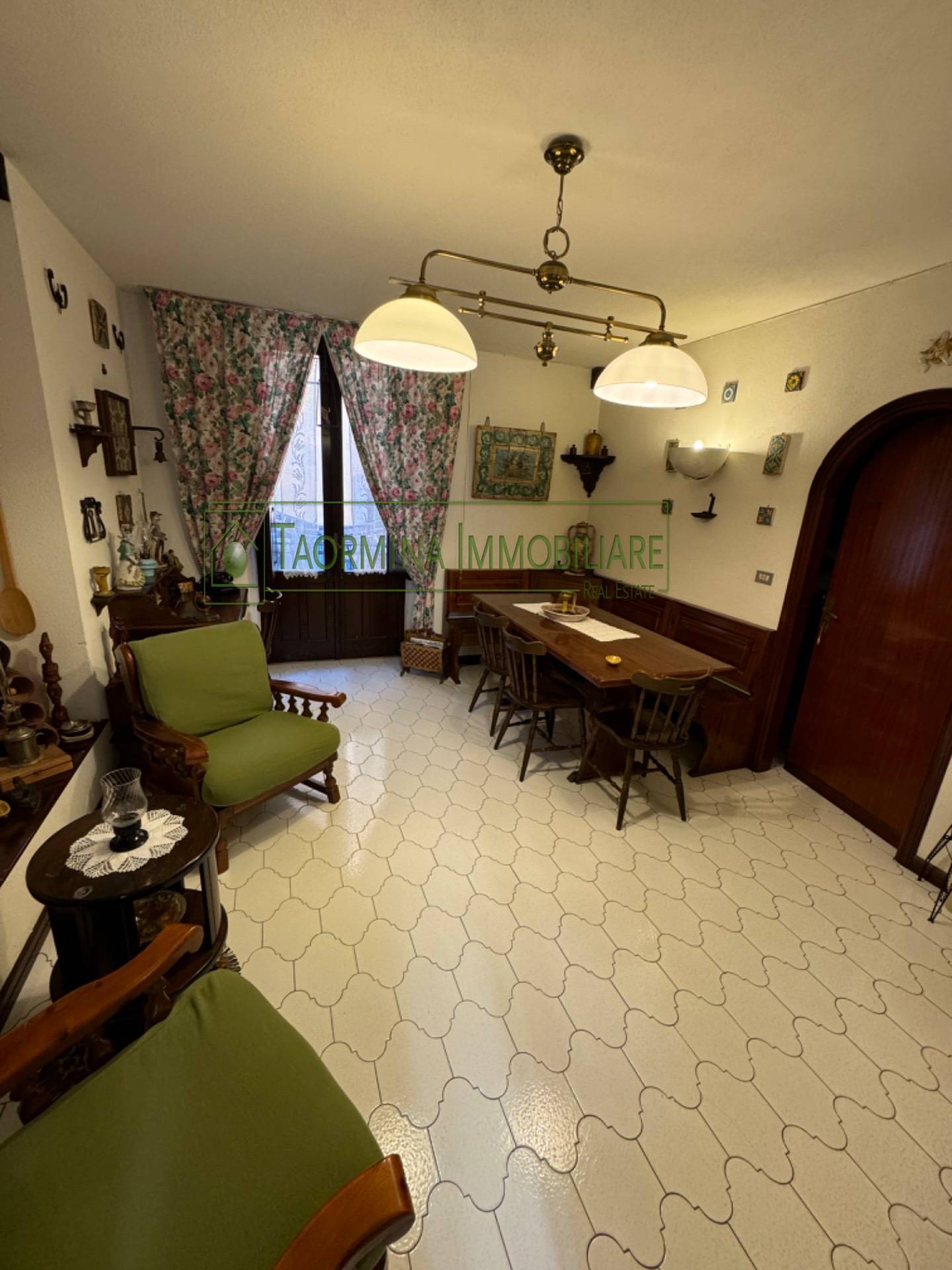 Appartamento in vendita a Taormina, Centro