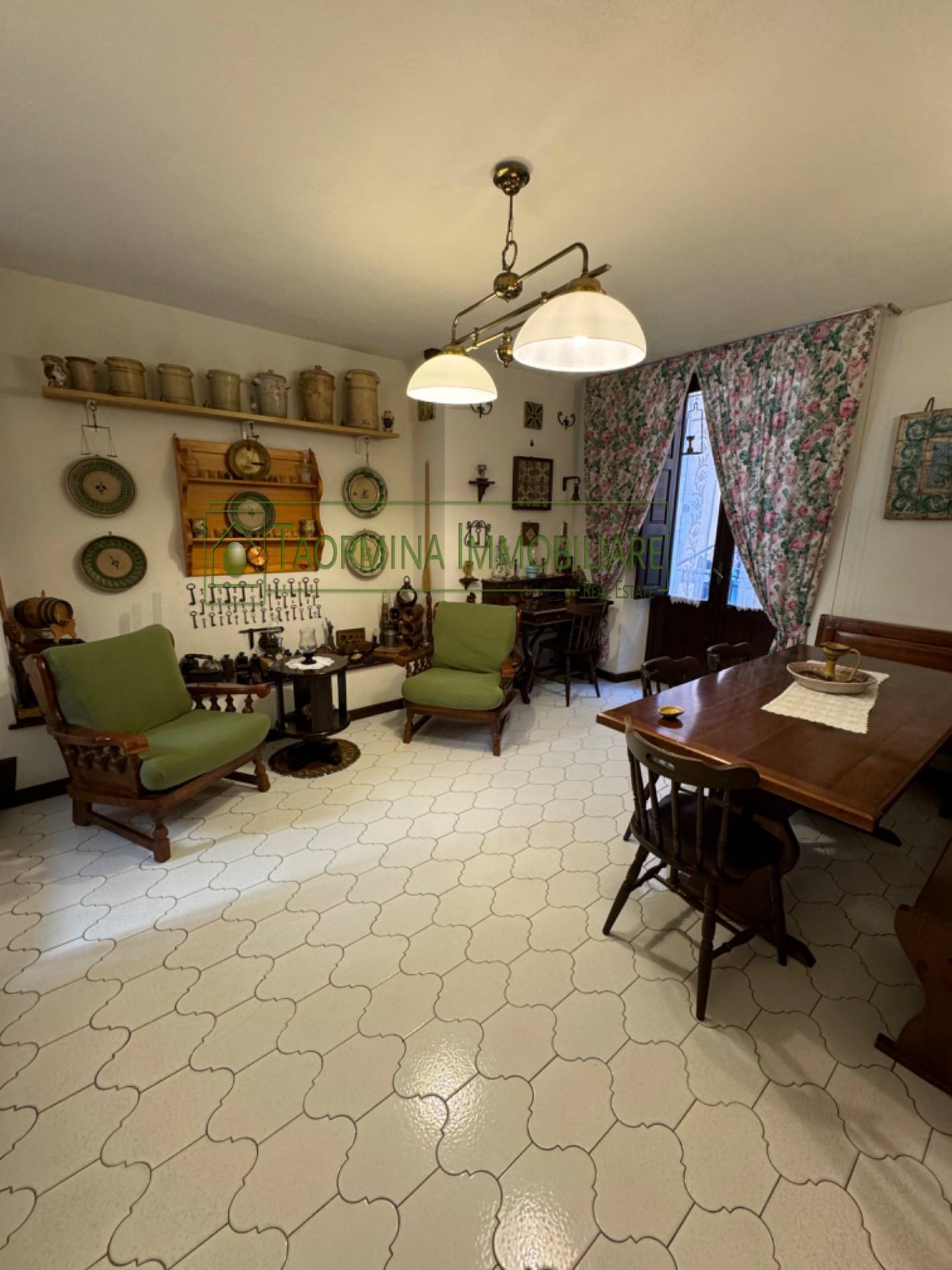 Appartamento in vendita a Taormina, Centro