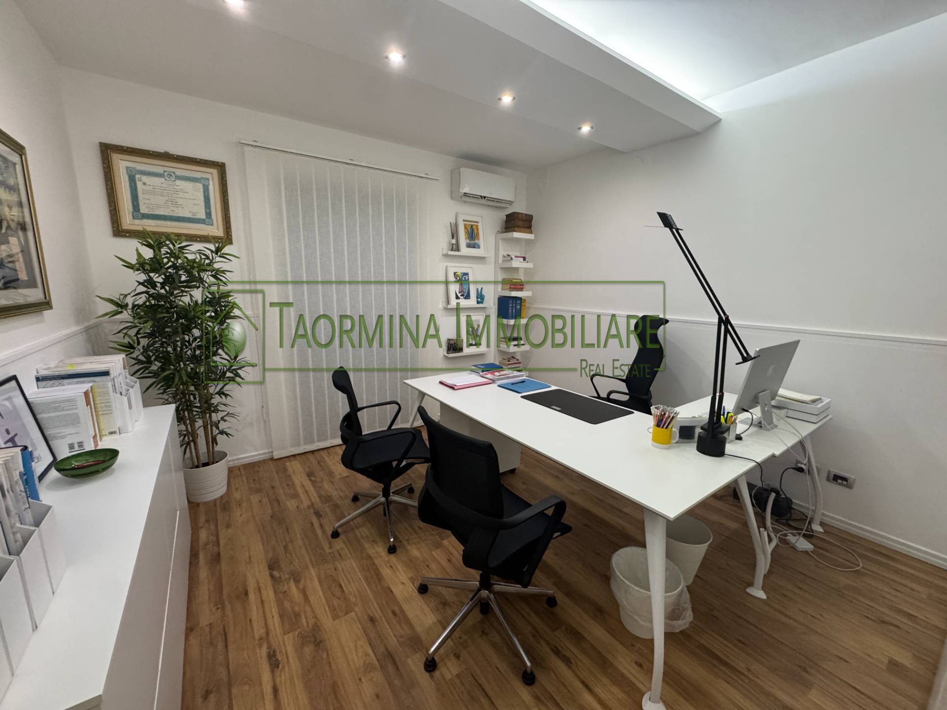 Studio/Ufficio in affitto a Taormina, Trappitello