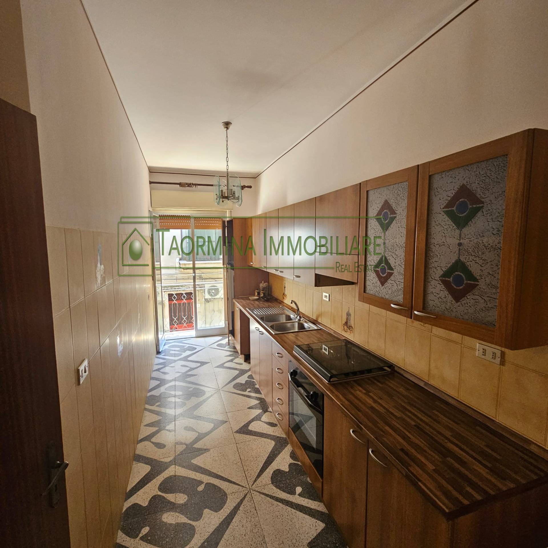 Appartamento in vendita a Gaggi, Gaggi