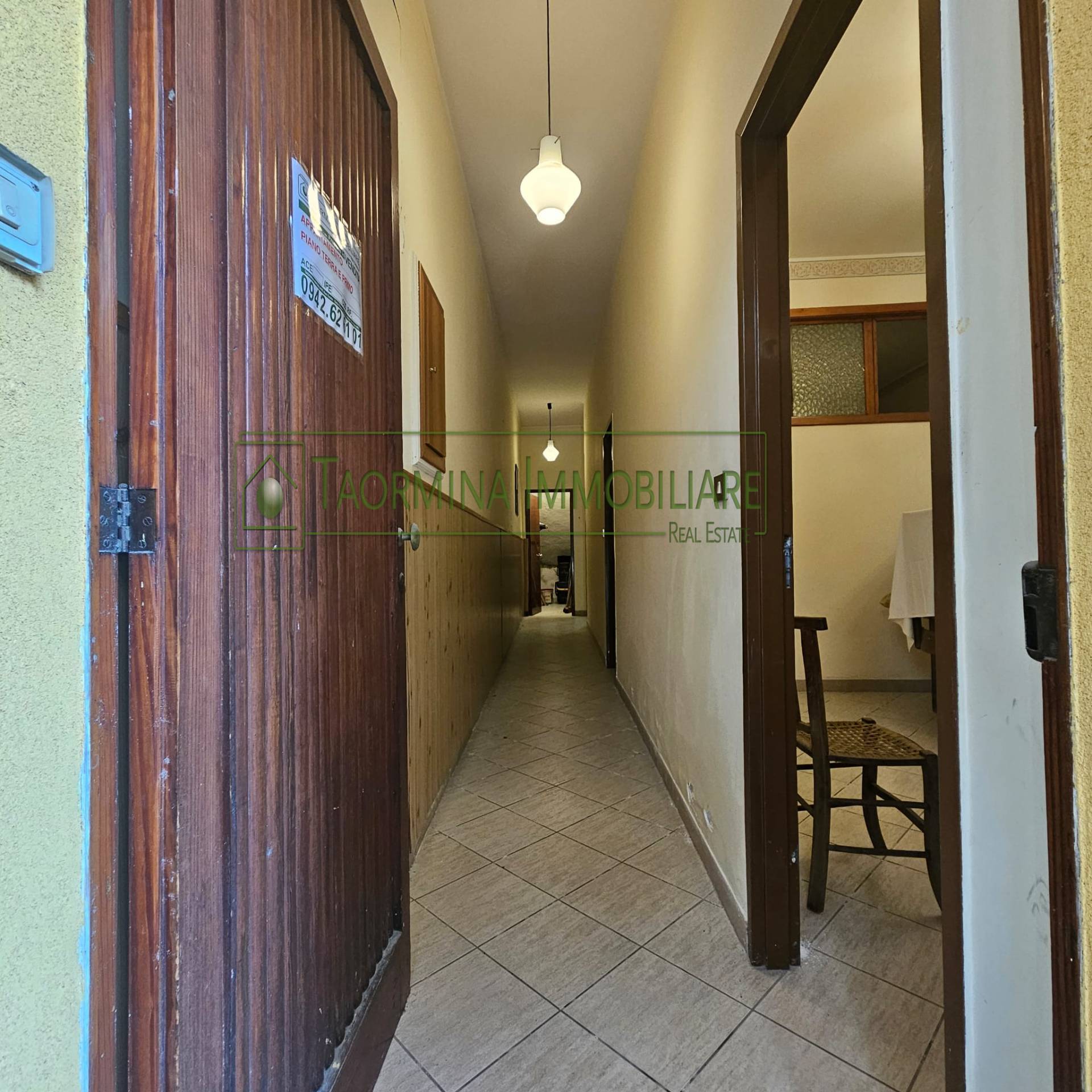 Appartamento in vendita a Gaggi, Gaggi