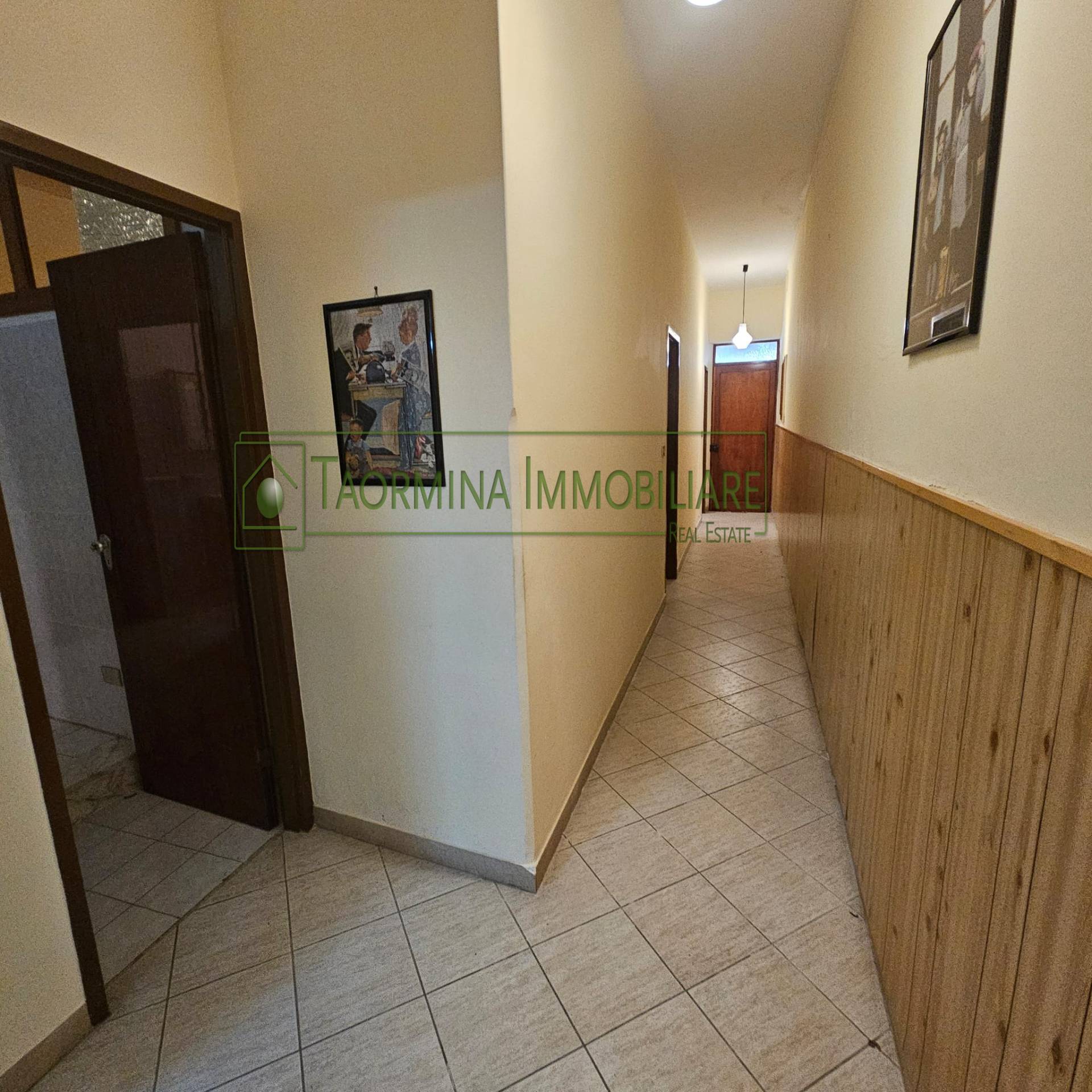 Appartamento in vendita a Gaggi, Gaggi