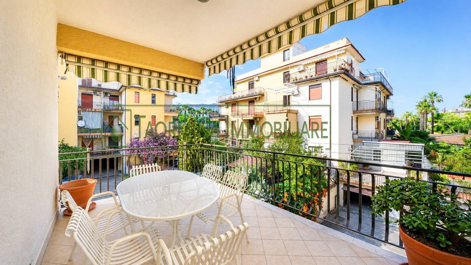 Appartamento in vendita a Giardini-Naxos, Giardini