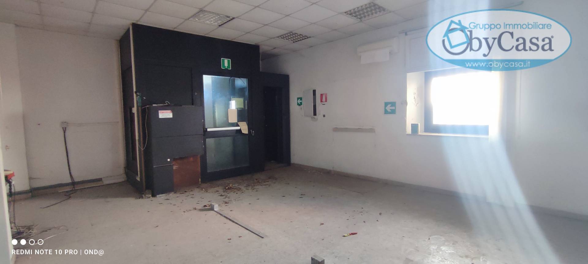 Locale commerciale in vendita a Manziana