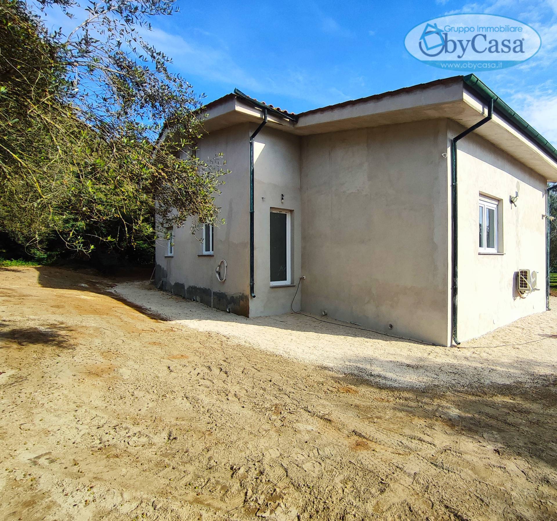 Villa in vendita a Manziana