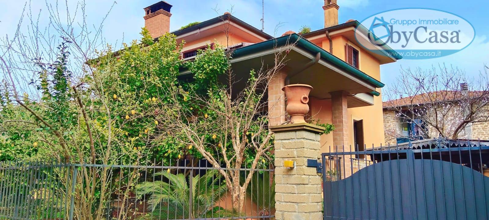 Villa Bifamiliare in vendita a Manziana, le grazie