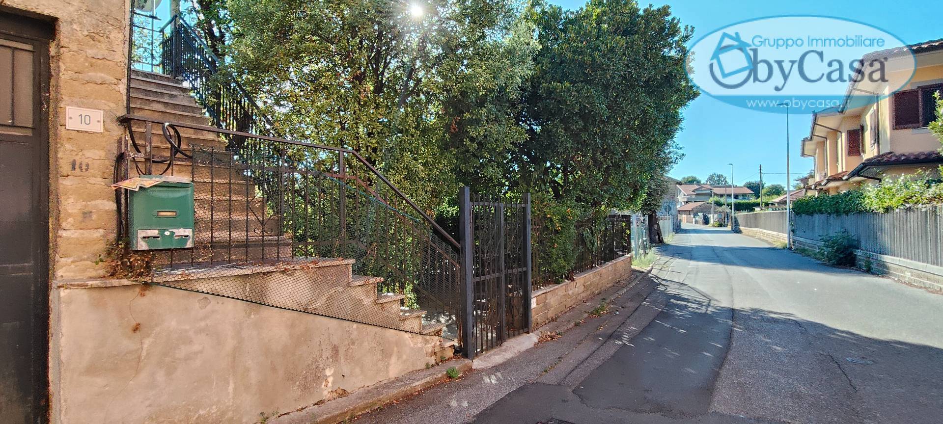 Appartamento 5 locali in vendita a Manziana, le grazie