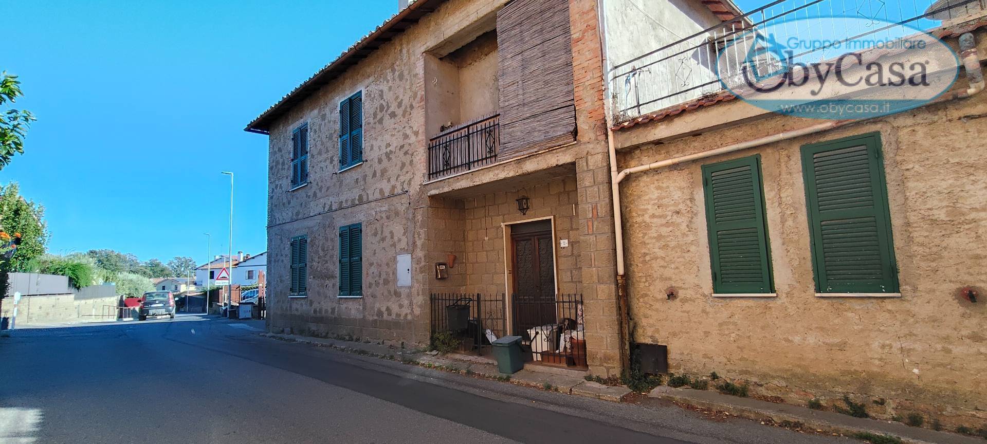 Appartamento 5 locali in vendita a Manziana, le grazie